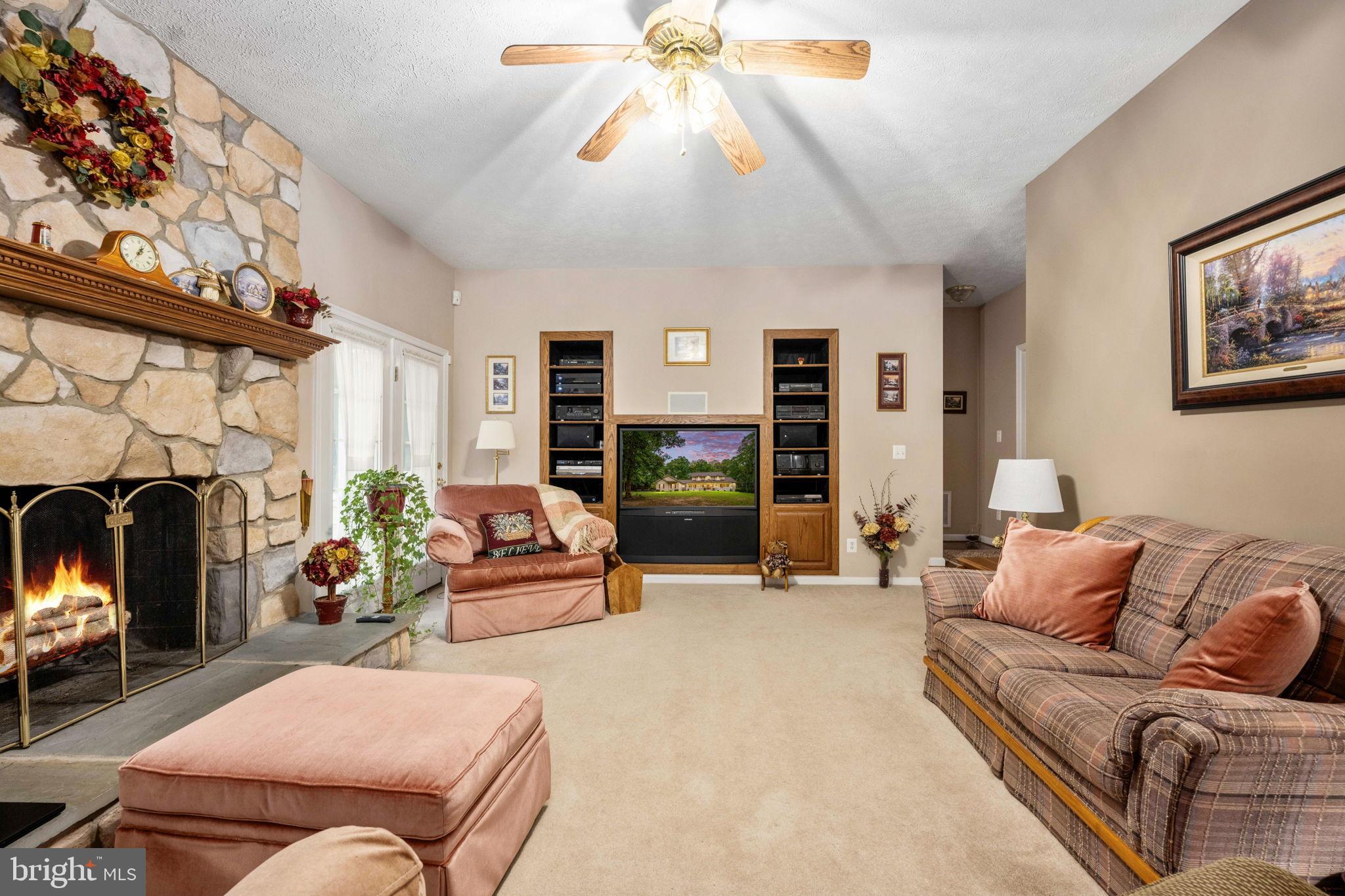 MEADOWLAND - Residential