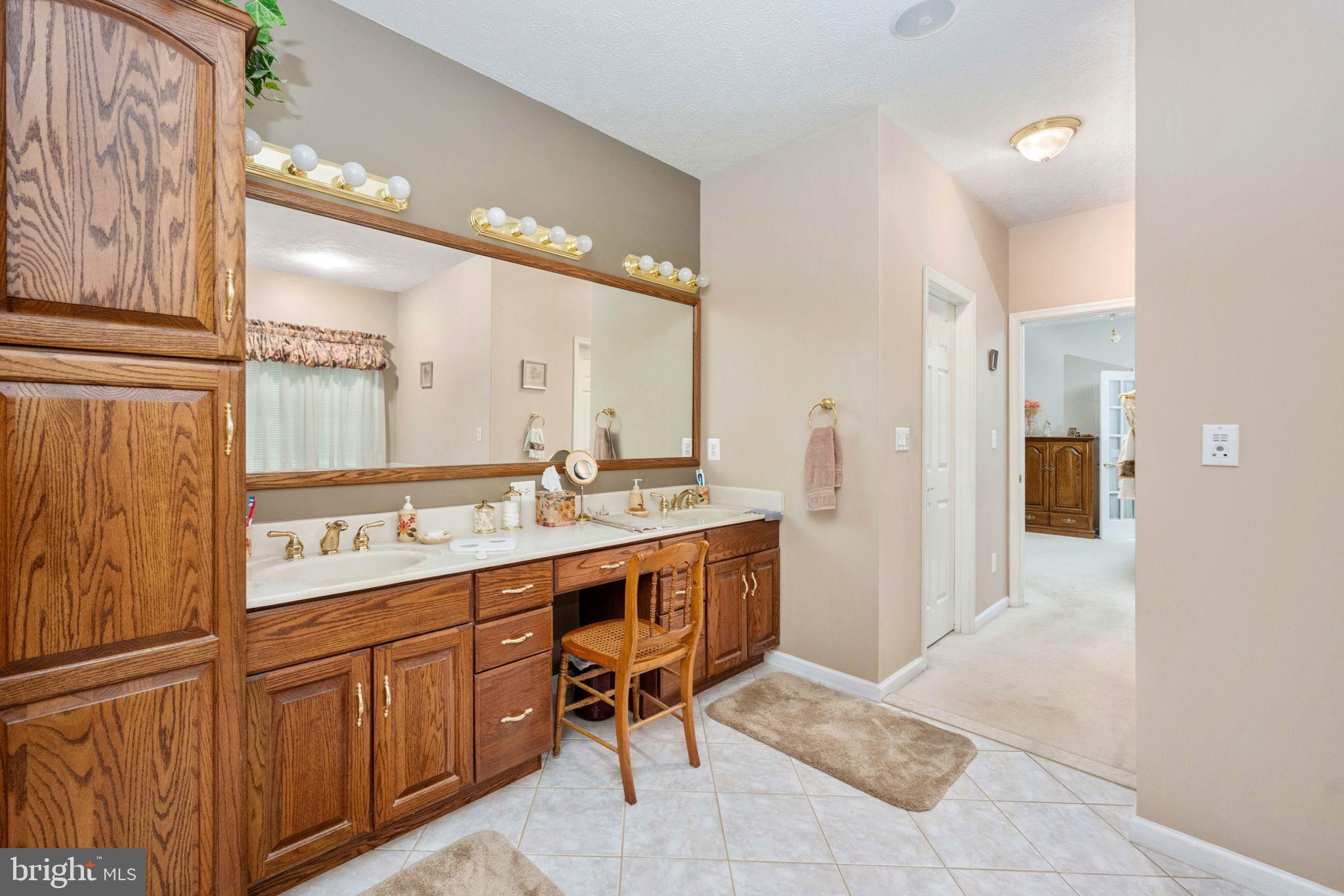 MEADOWLAND - Residential