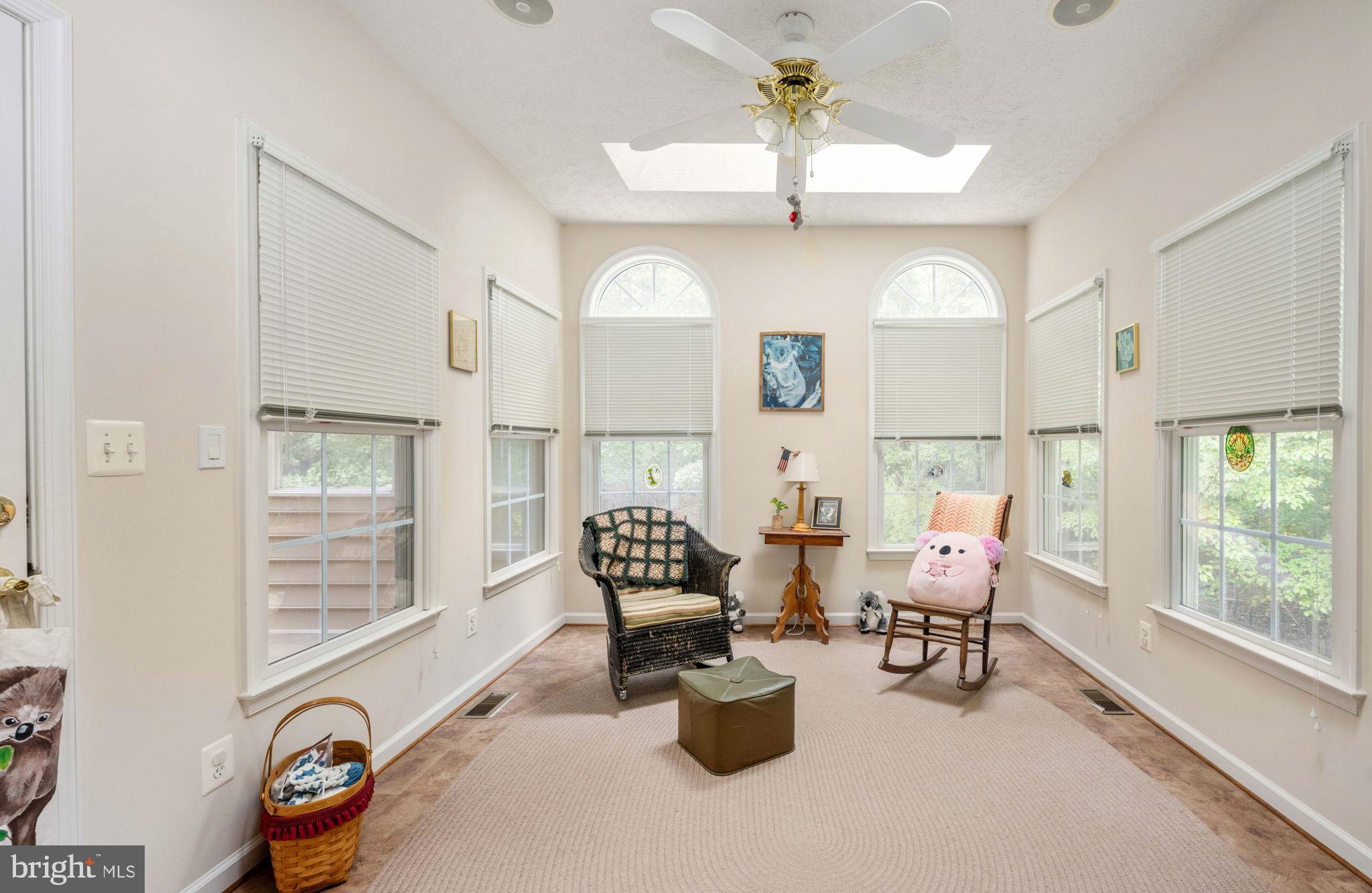 MEADOWLAND - Residential