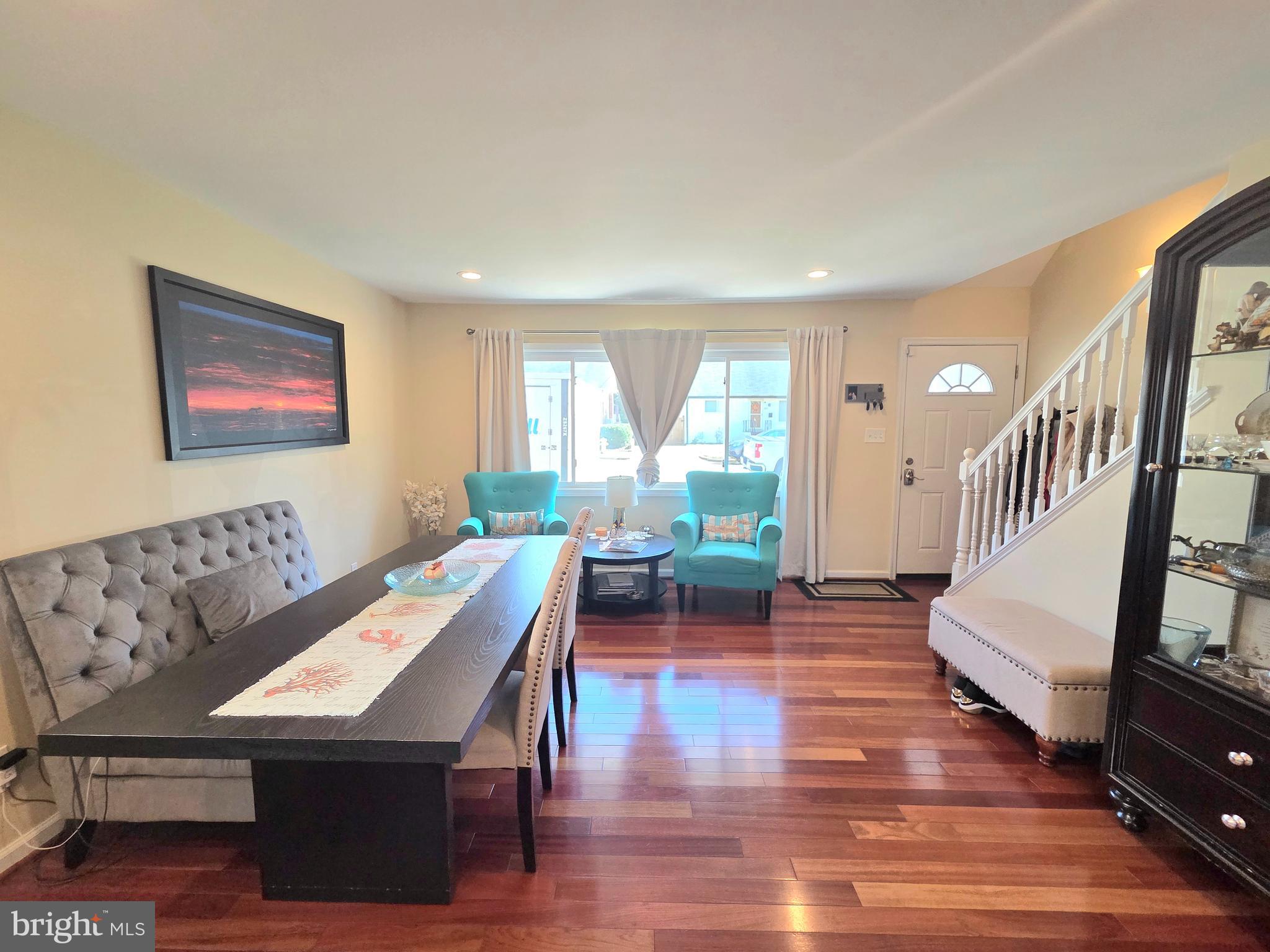 108 N GLADDEN STREET