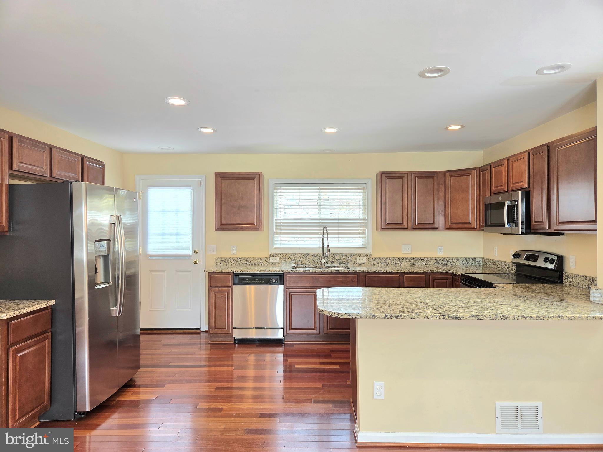 108 N GLADDEN STREET