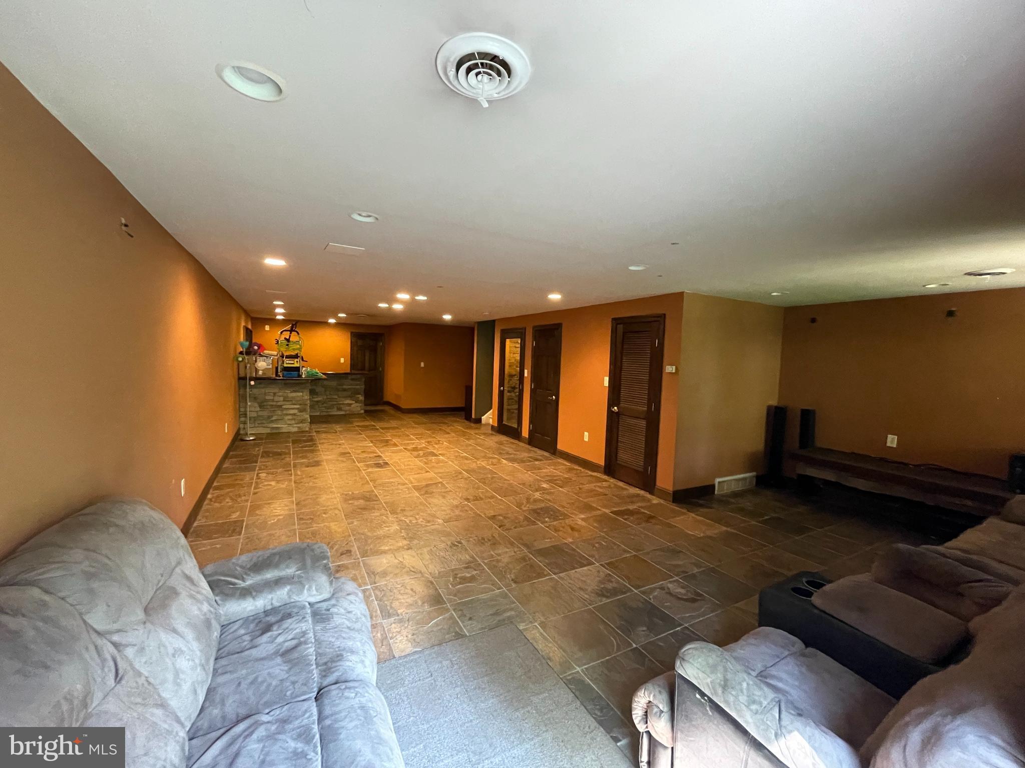 THE ARBORS - Residential Lease