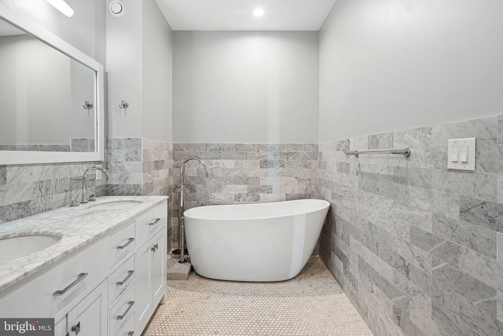 NORTHERN LIBERTIES - Residential Lease