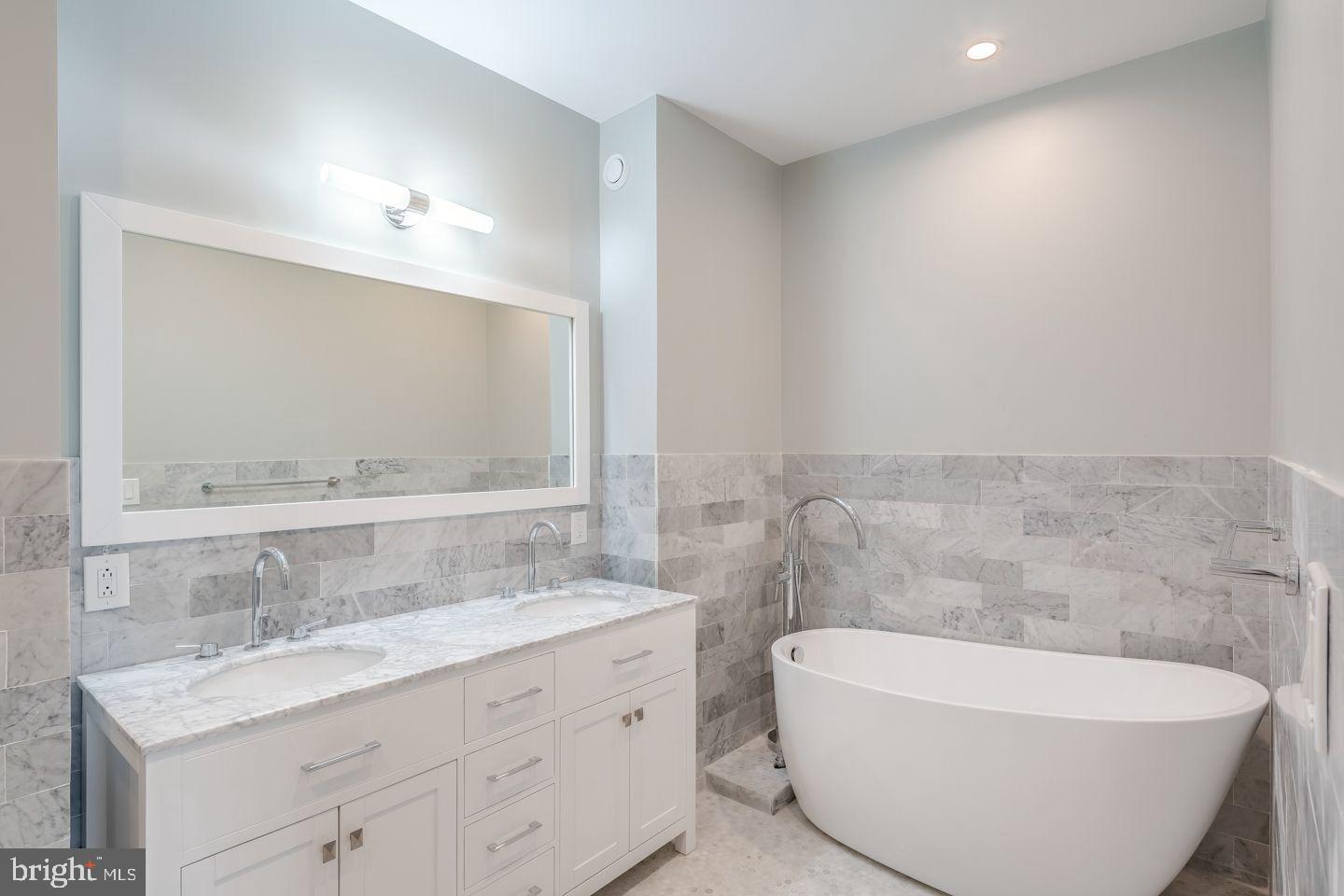 NORTHERN LIBERTIES - Residential Lease