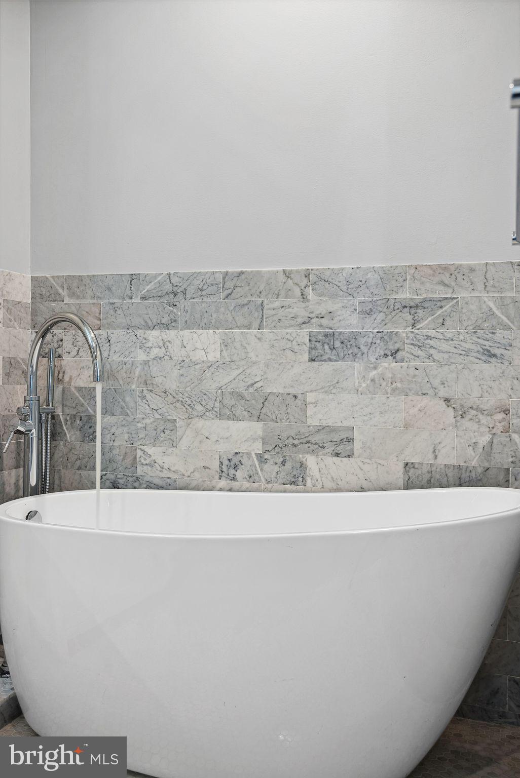 NORTHERN LIBERTIES - Residential Lease