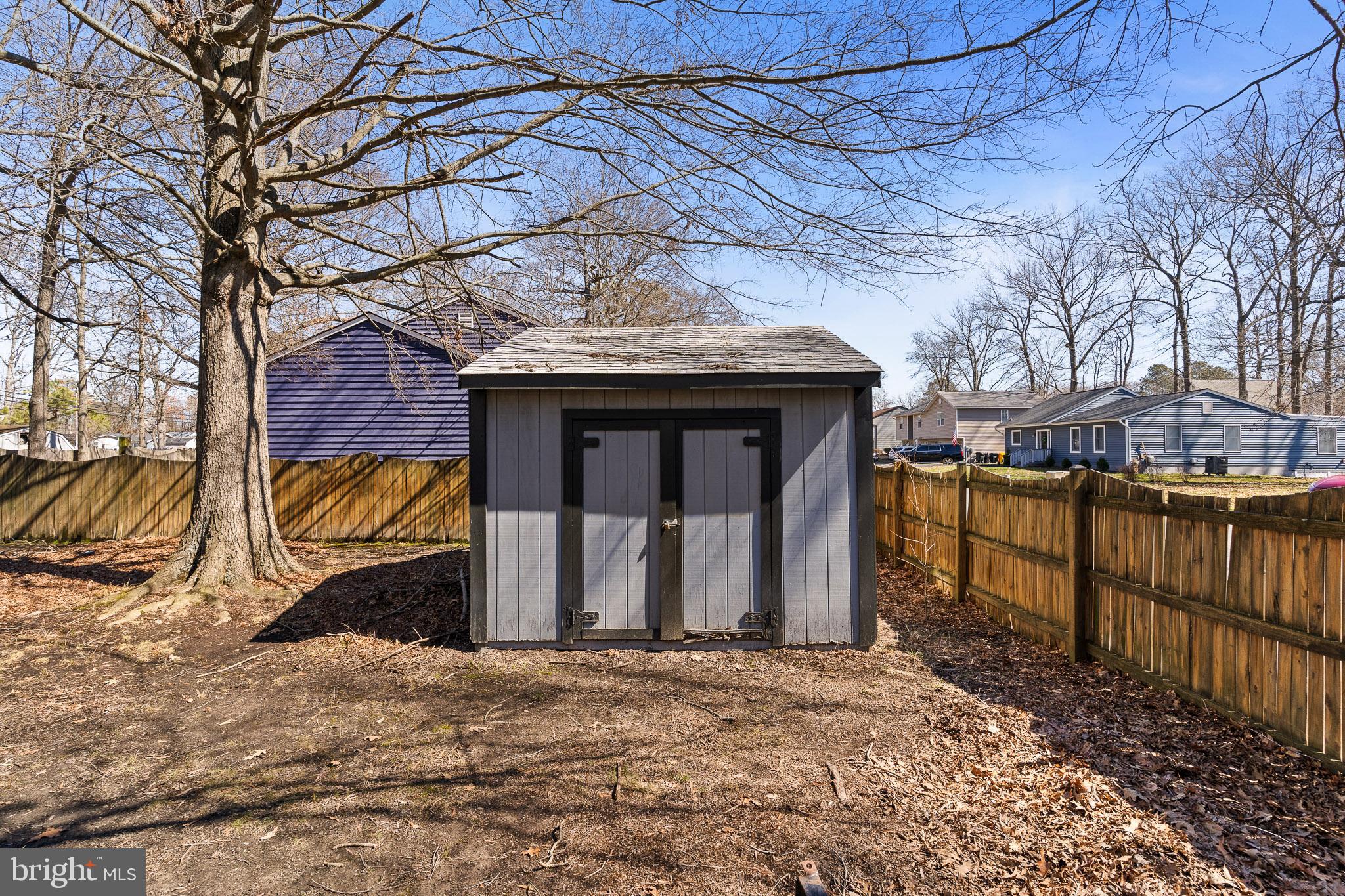 FRANKLIN MANOR BEACH - Residential