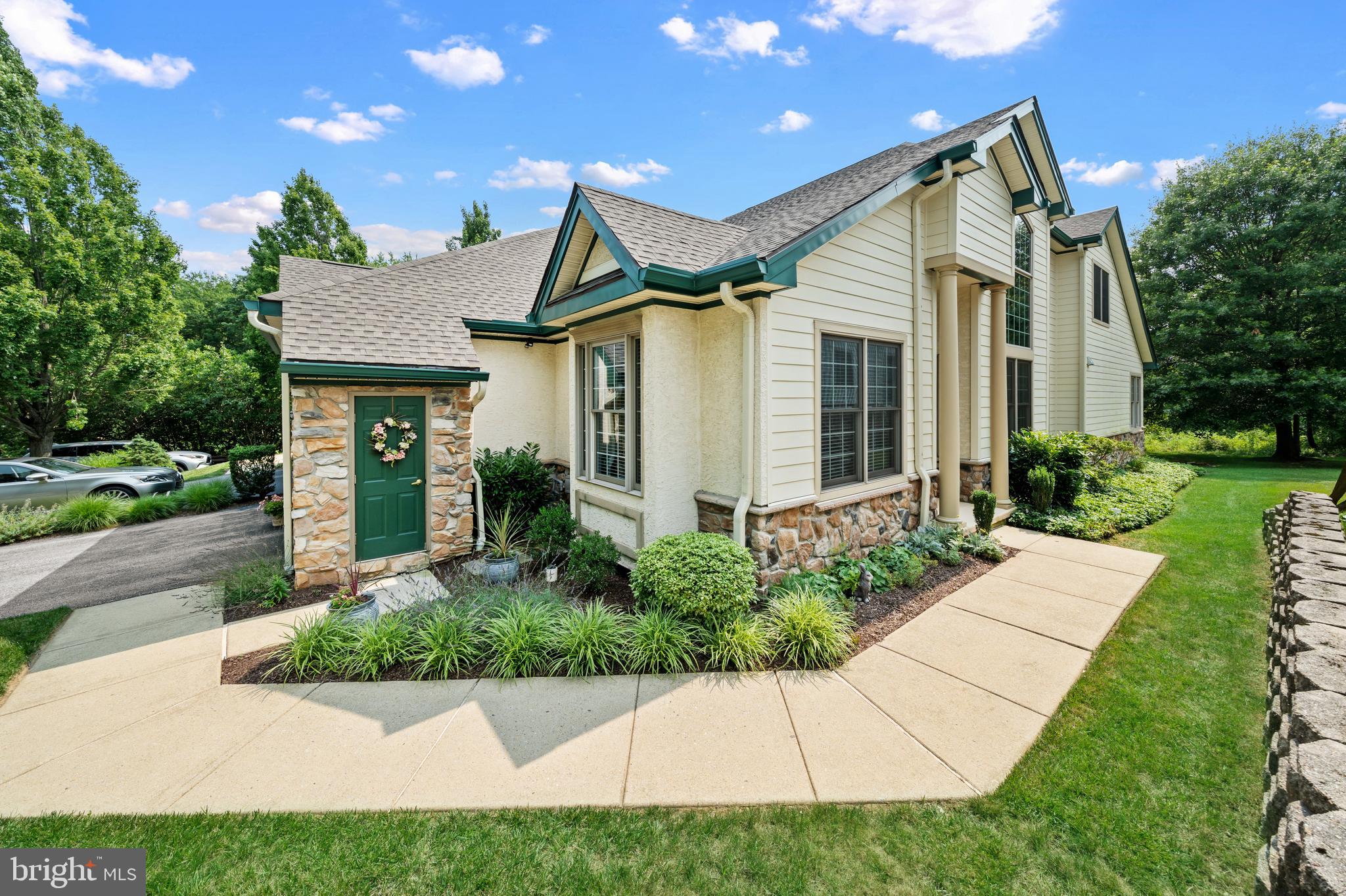 1674 YARDLEY DRIVE