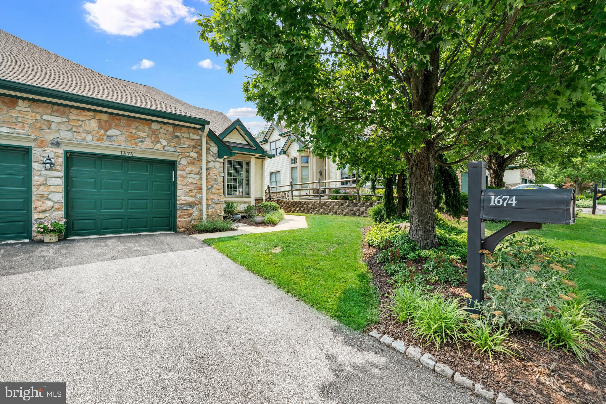 1674 YARDLEY DRIVE