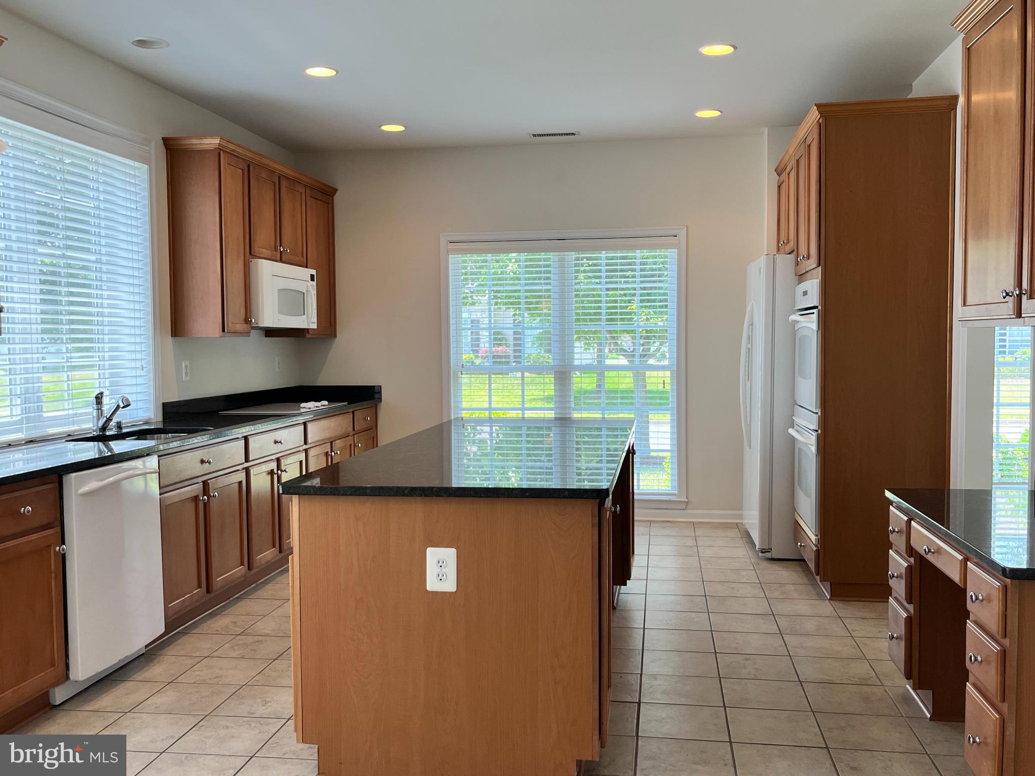 EASTON CLUB EAST - Residential