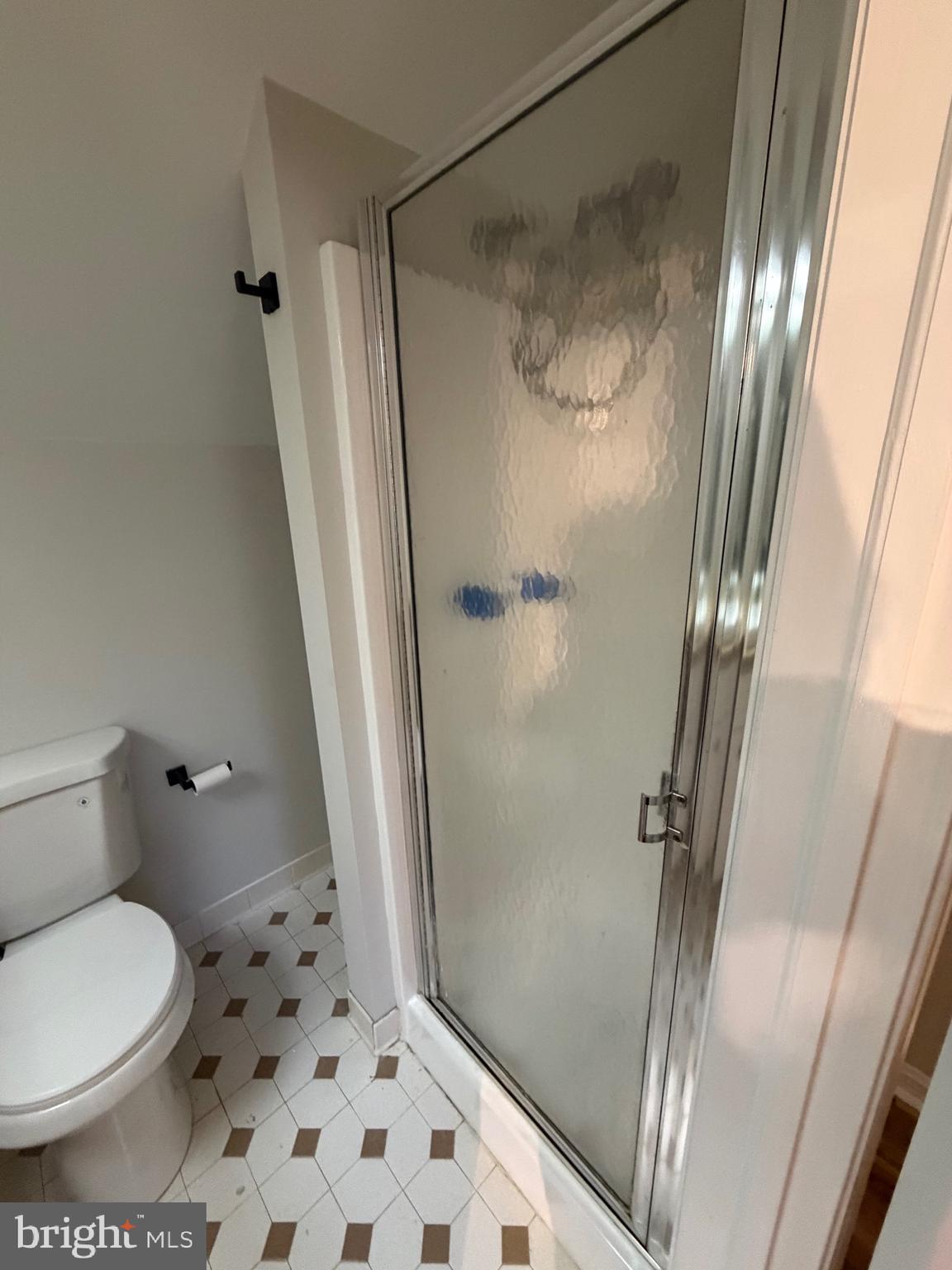 CREST OF HERSHEY - Residential Lease