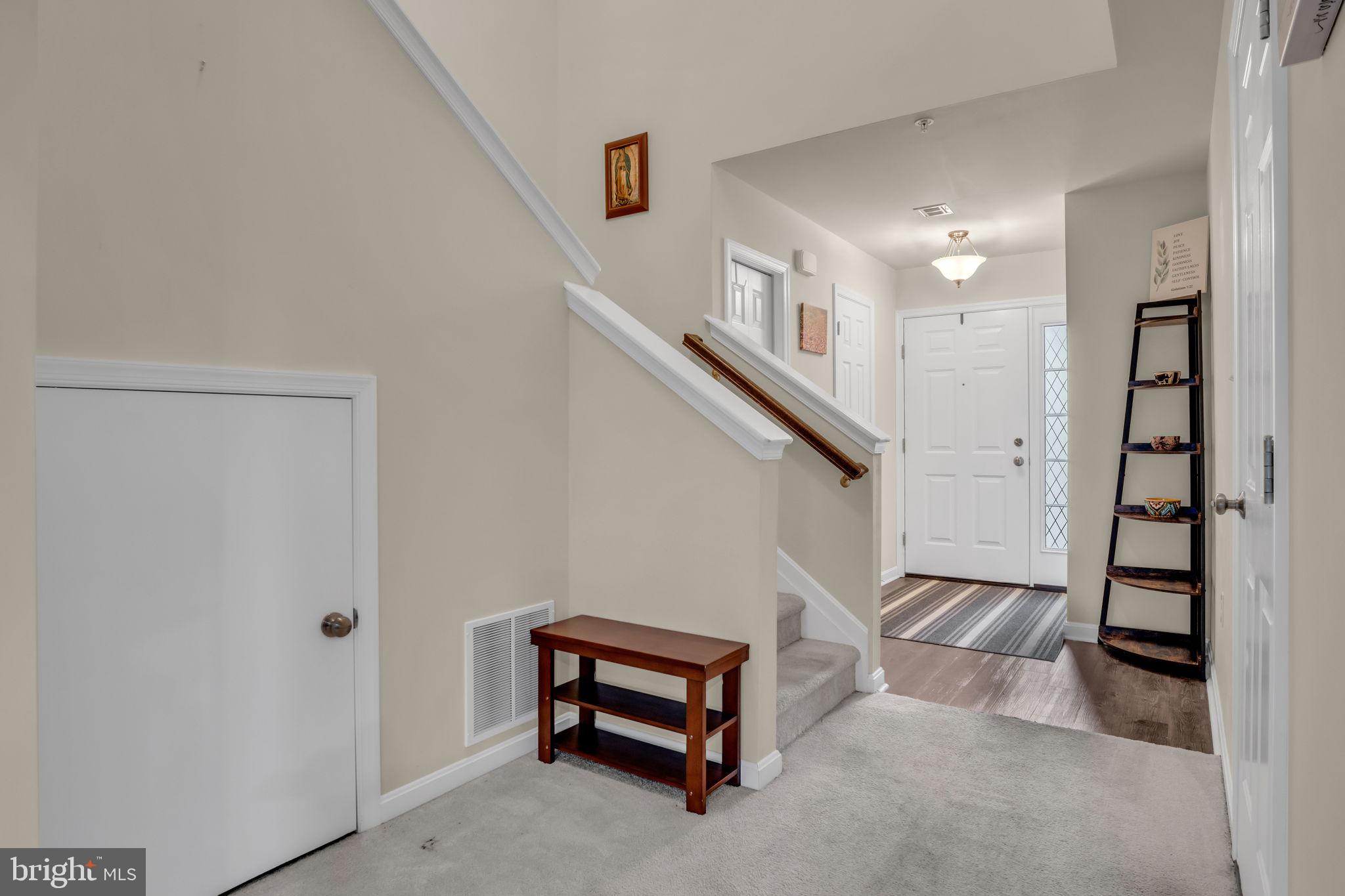 MELBOURNE PLACE - Residential