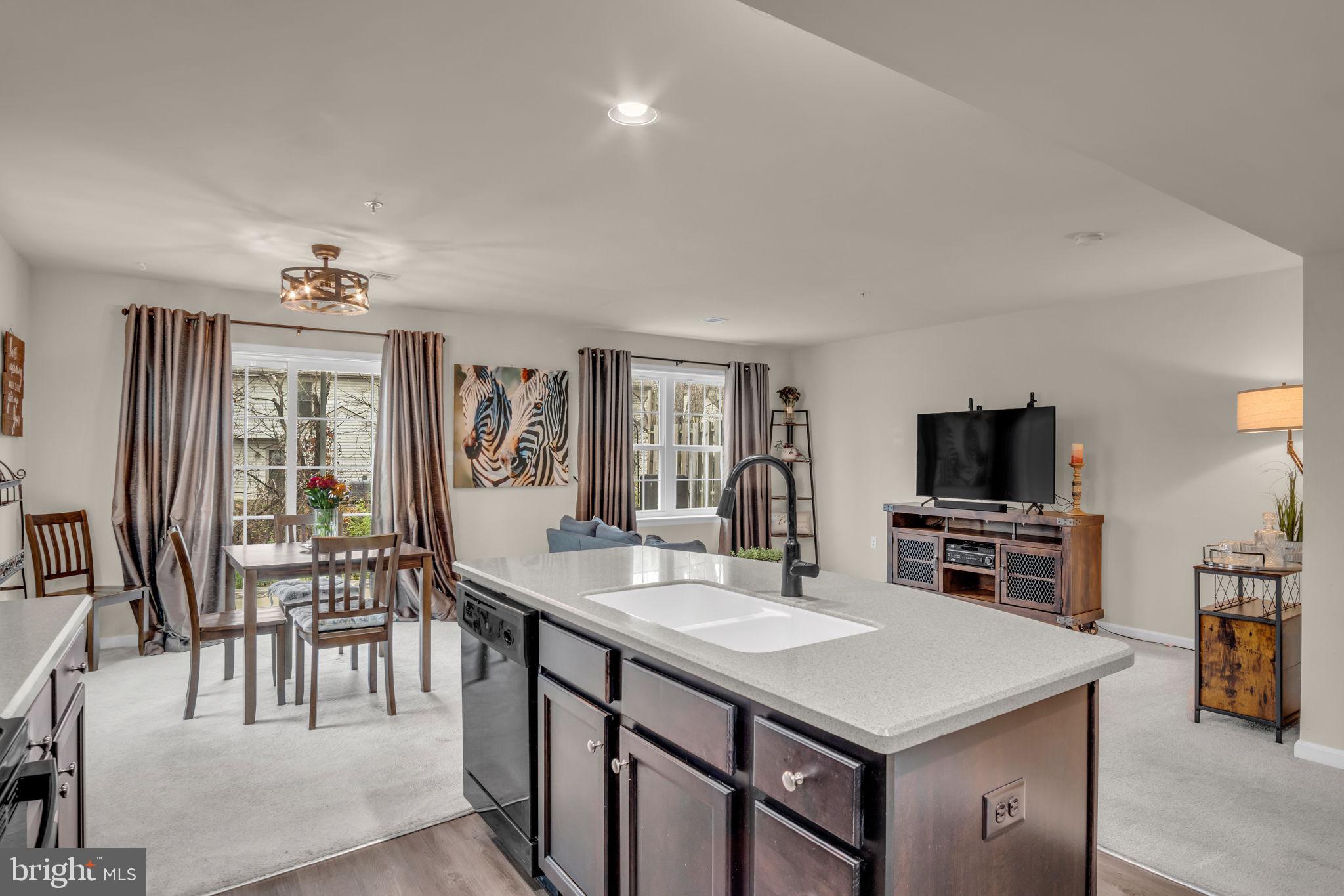 MELBOURNE PLACE - Residential