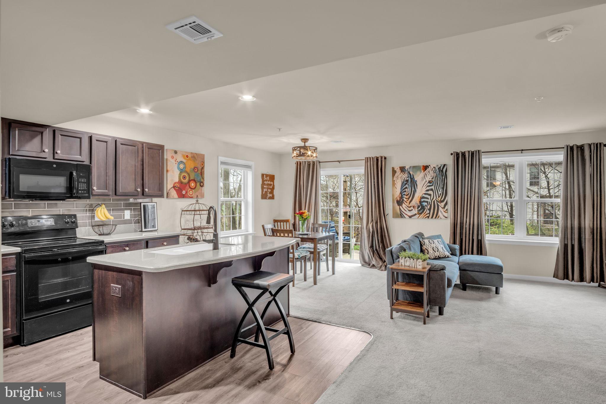 MELBOURNE PLACE - Residential