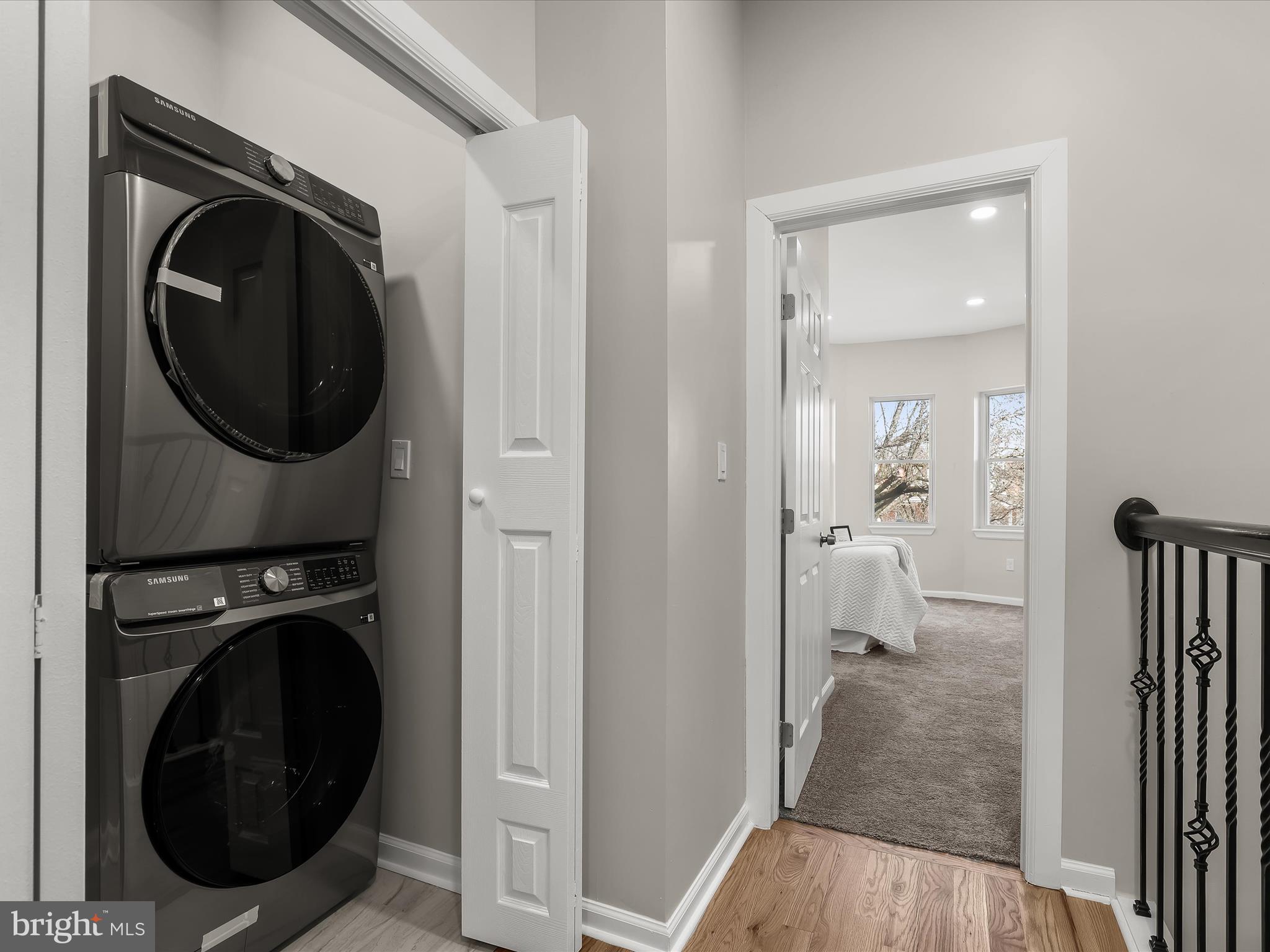 LAKE CLIFTON - Residential