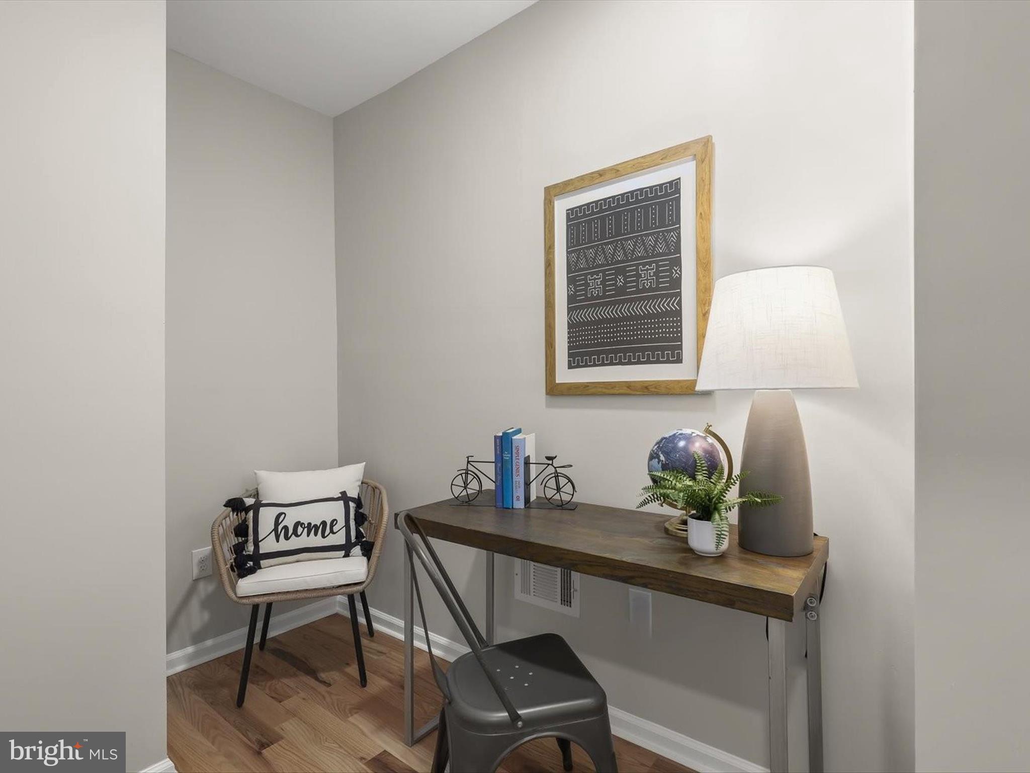 LAKE CLIFTON - Residential