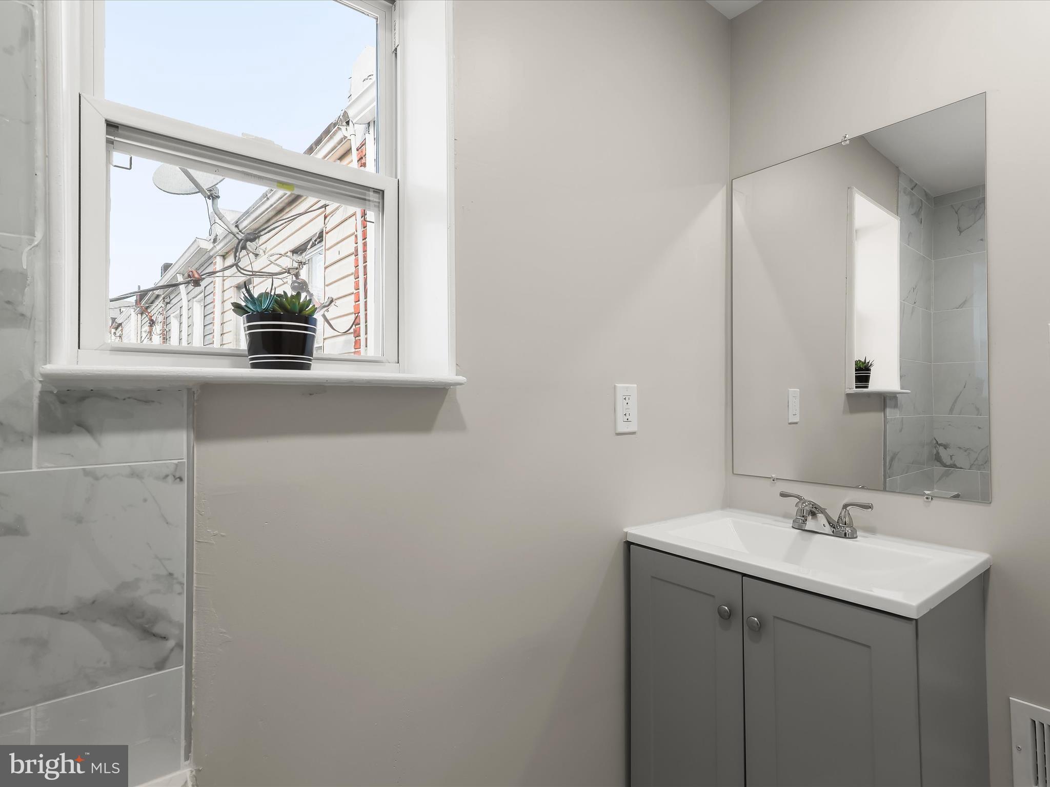 LAKE CLIFTON - Residential