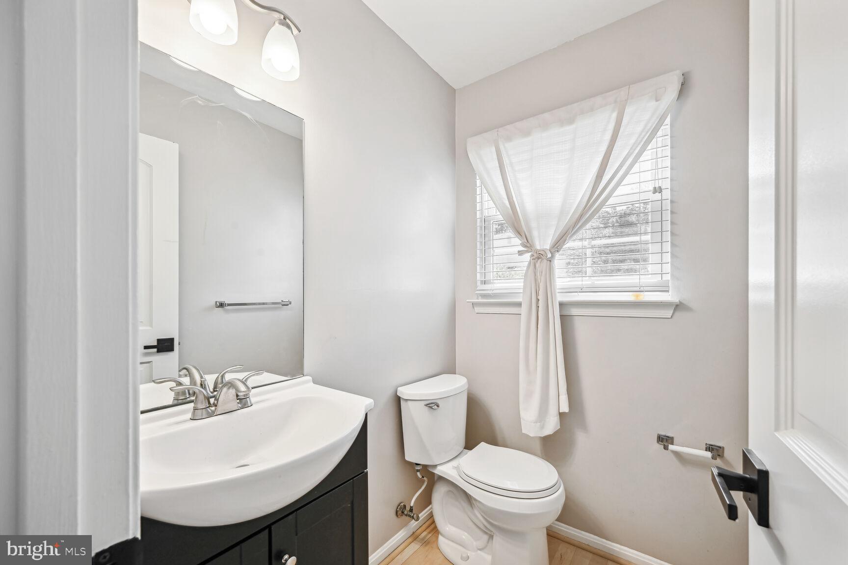 FOREST ESTATES - Residential Lease