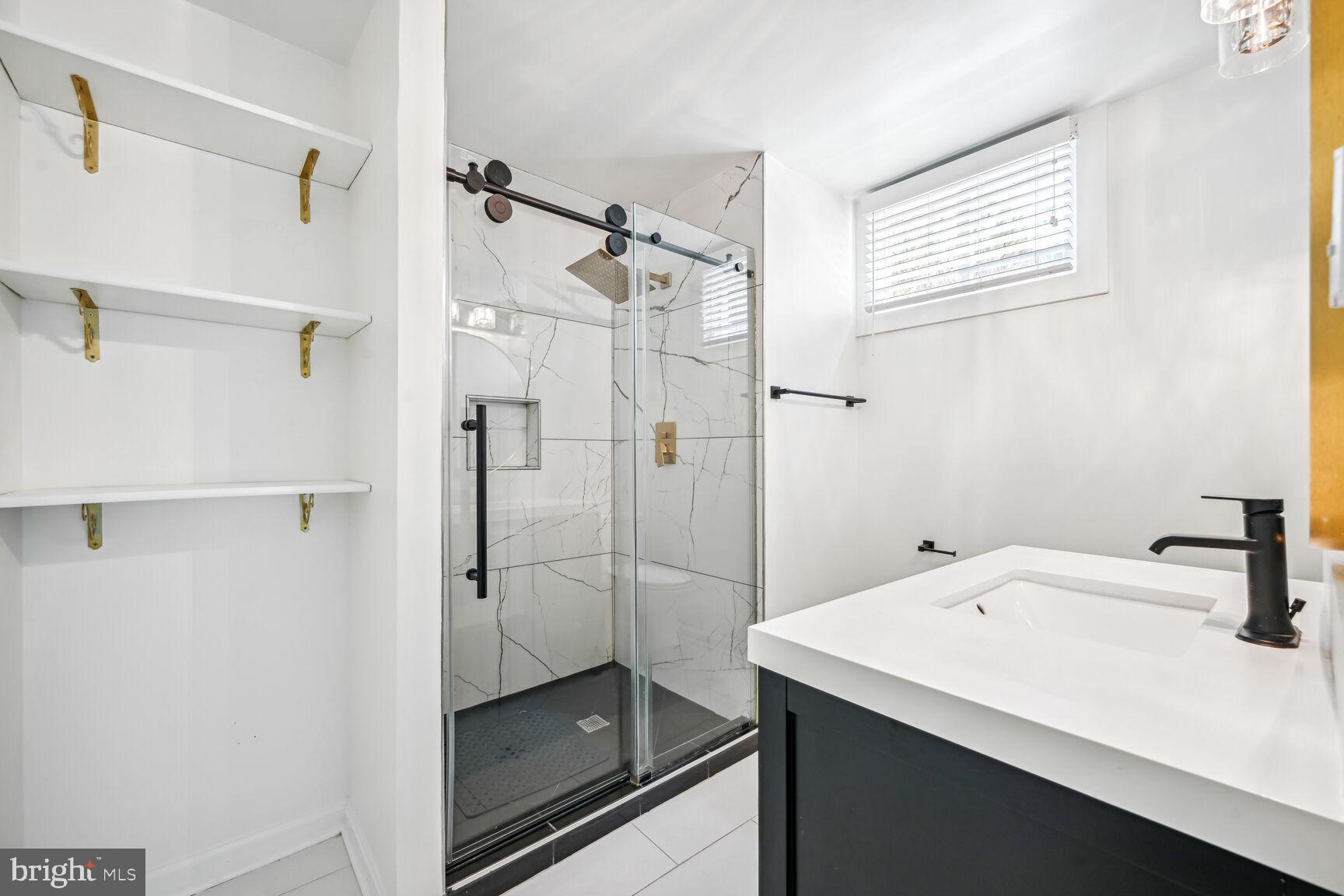 FOREST ESTATES - Residential Lease