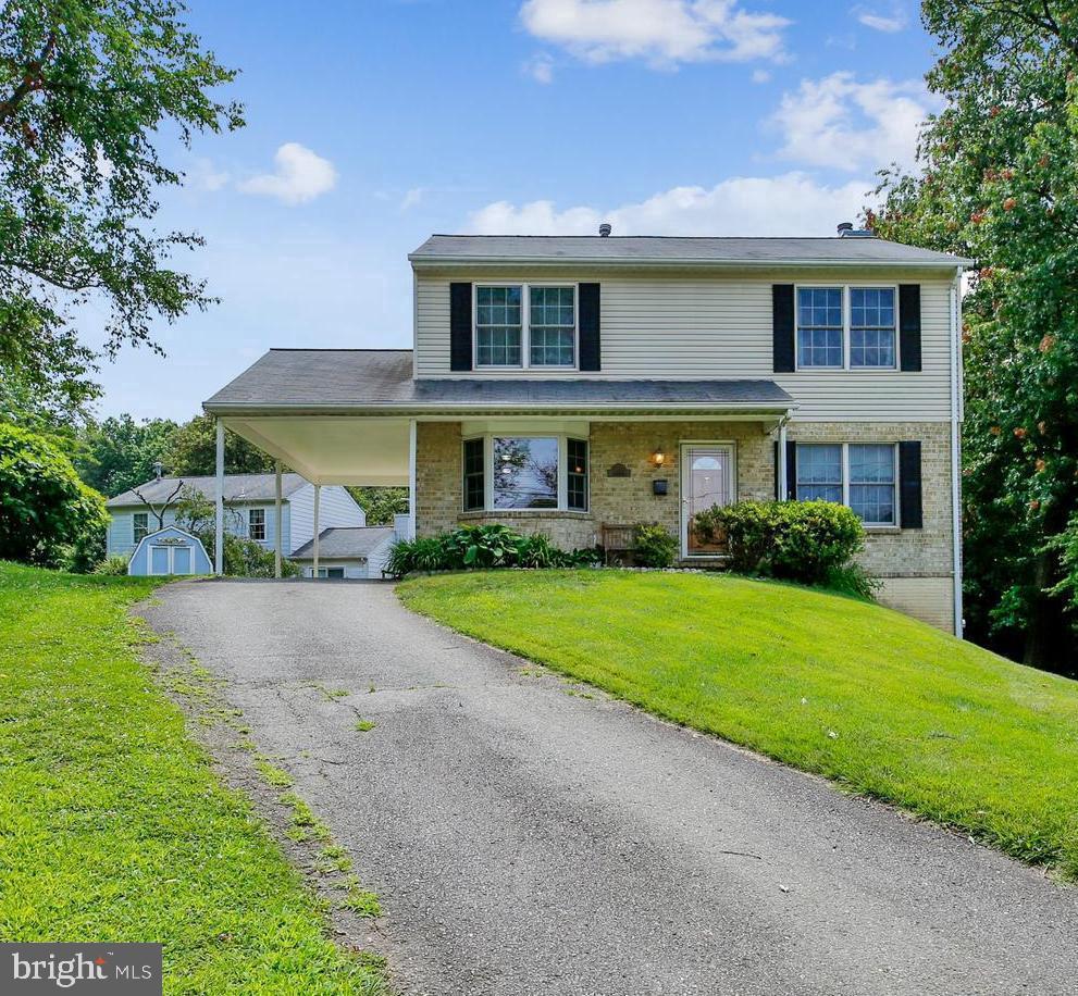 FOREST ESTATES - Residential Lease