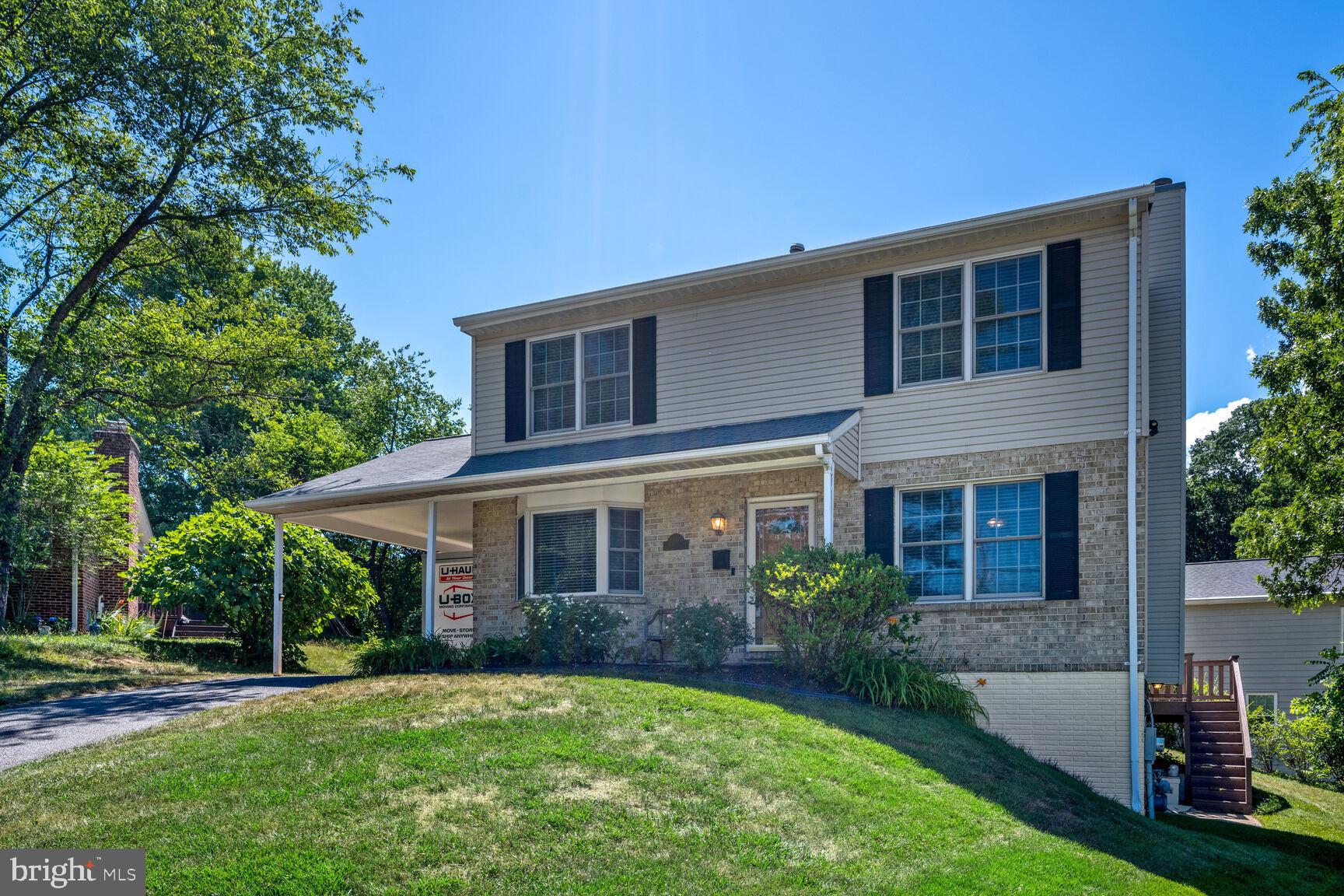 FOREST ESTATES - Residential Lease