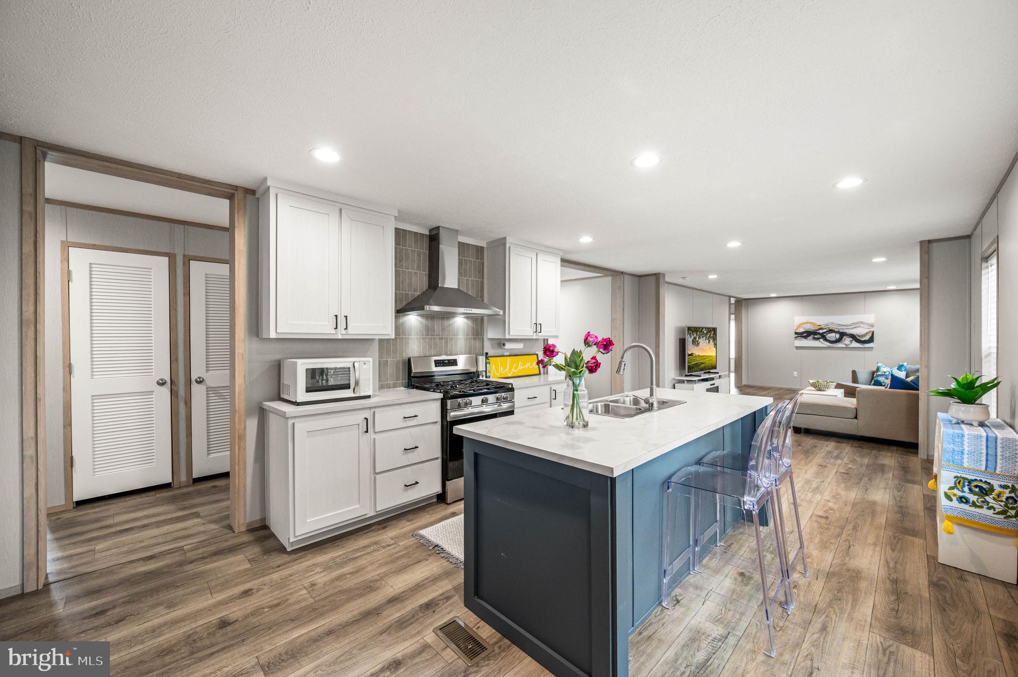 APPLEVILLE WEST - Residential