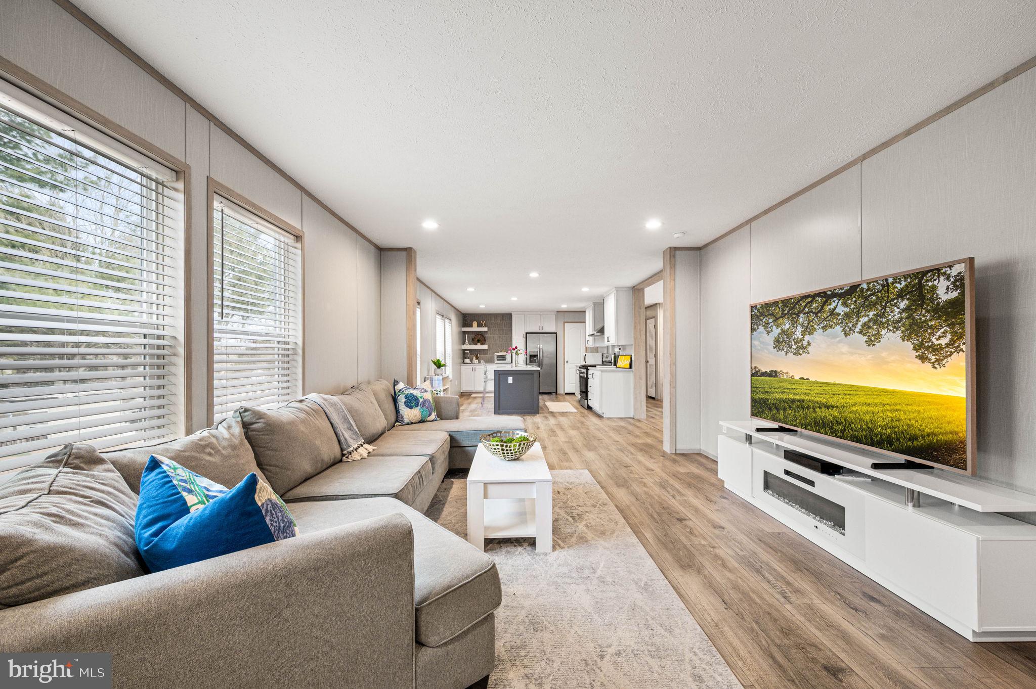 APPLEVILLE WEST - Residential