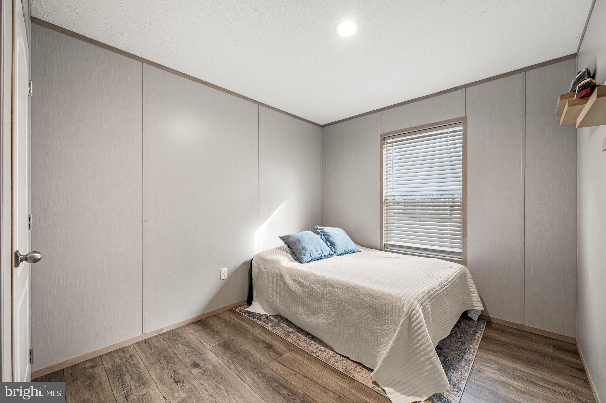 APPLEVILLE WEST - Residential