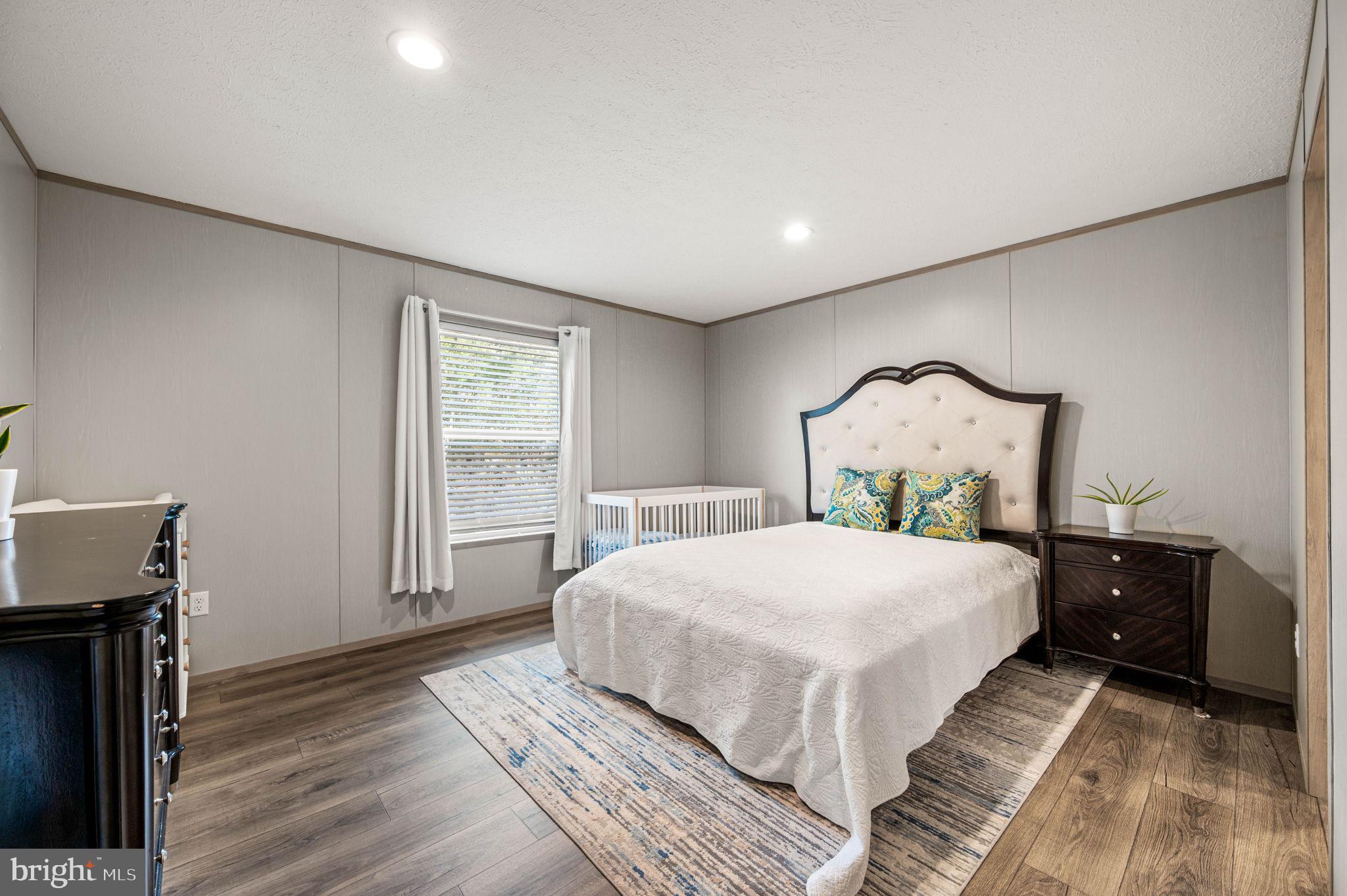 APPLEVILLE WEST - Residential