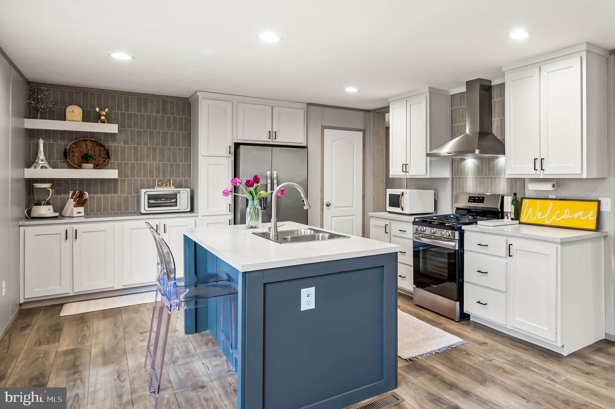 APPLEVILLE WEST - Residential