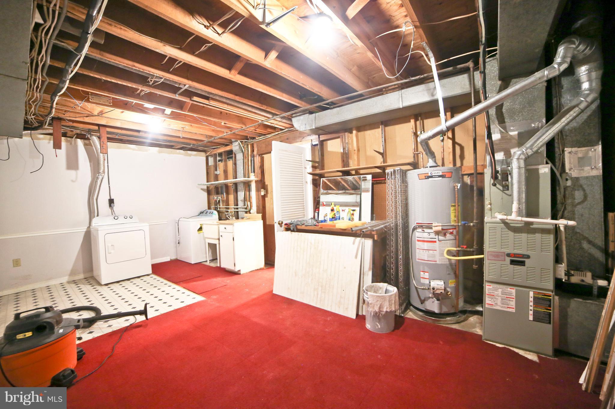 GREENWICH HILL - Residential