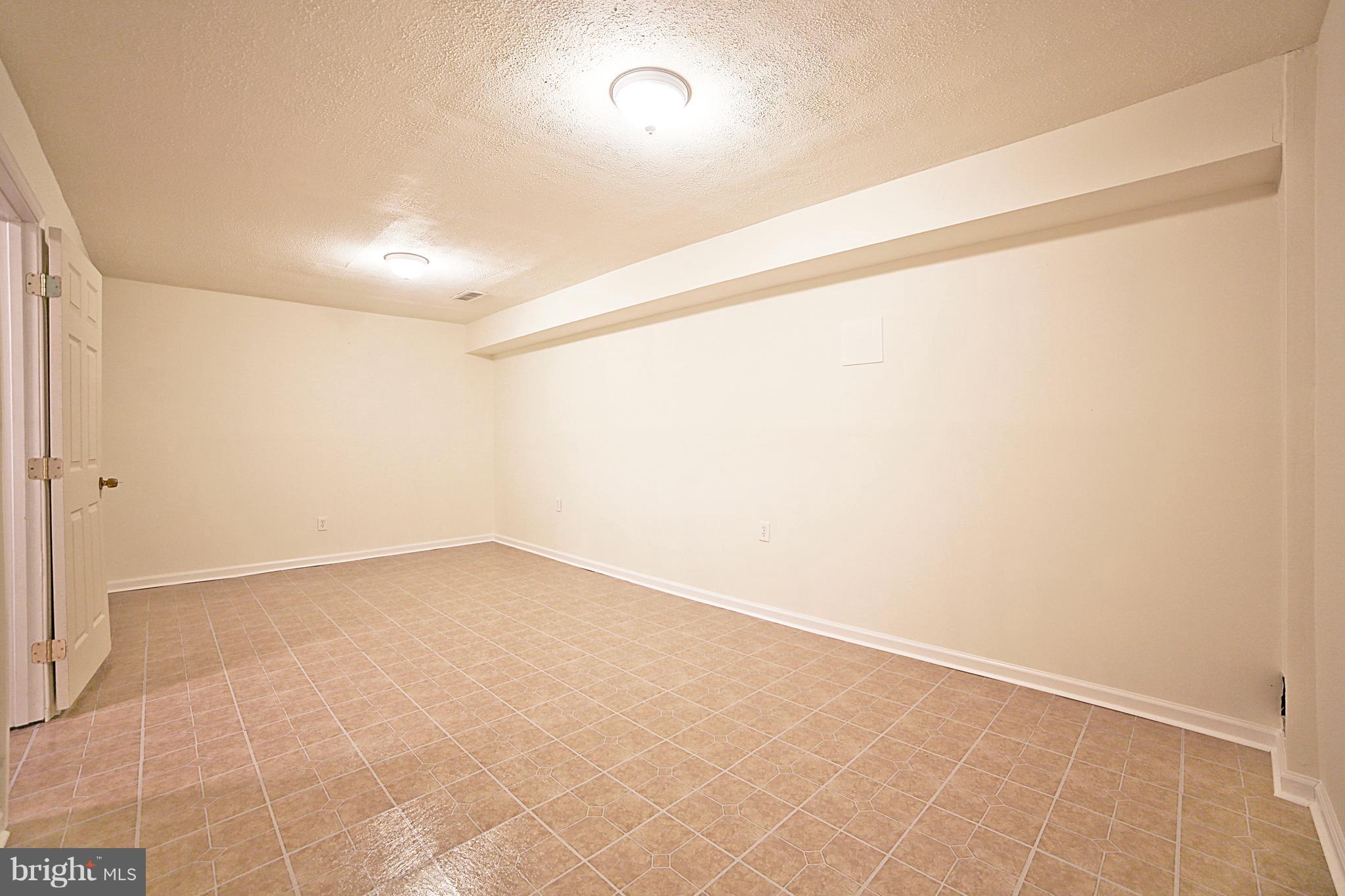 GREENWICH HILL - Residential