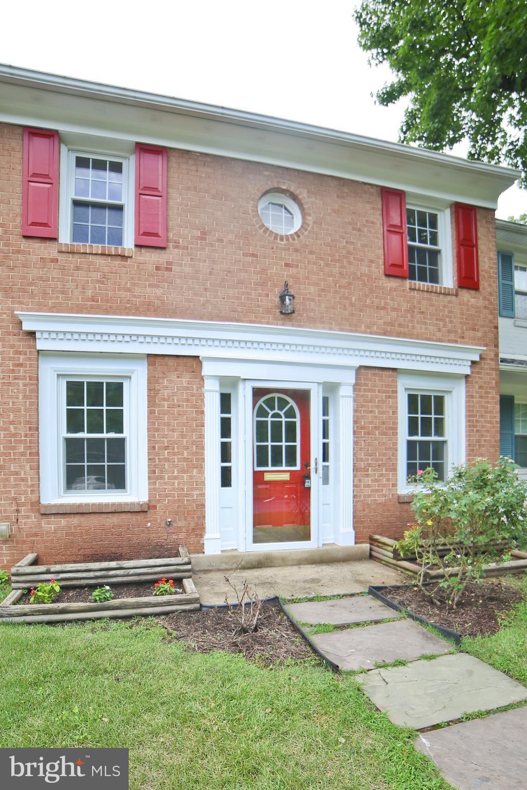 GREENWICH HILL - Residential