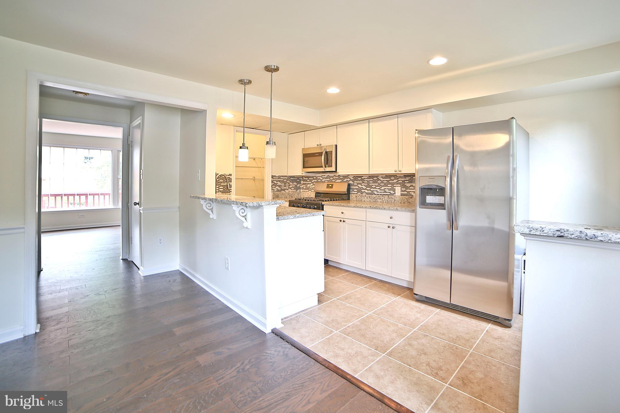 GREENWICH HILL - Residential