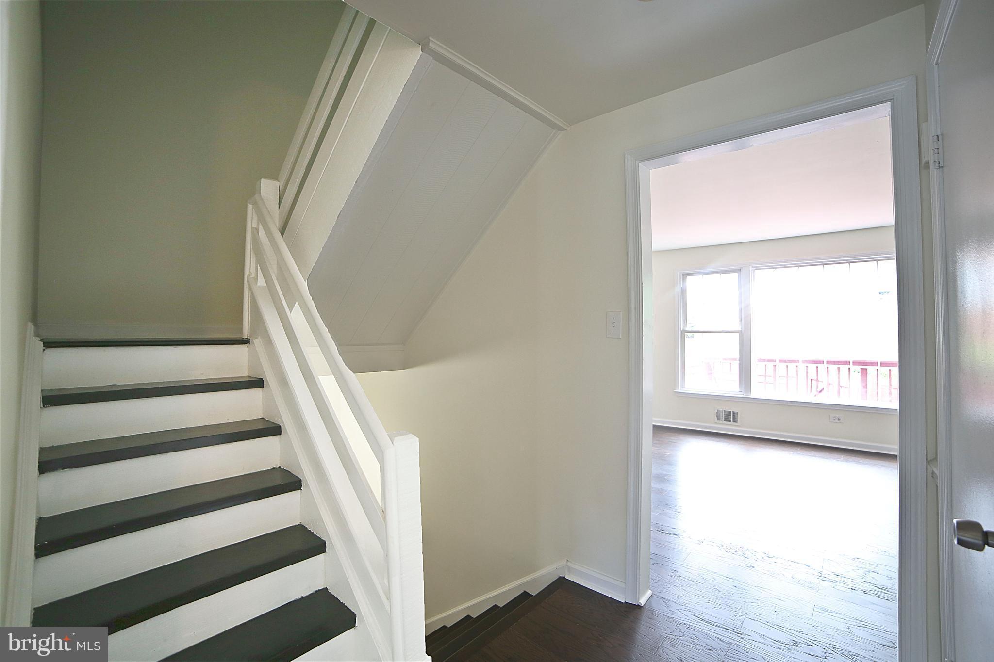 GREENWICH HILL - Residential