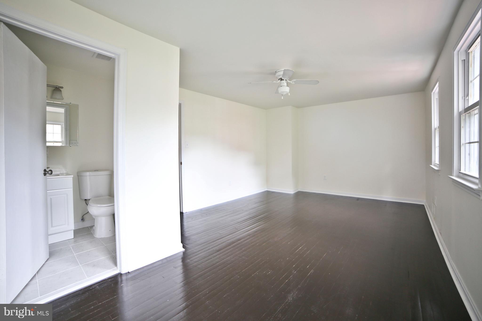 GREENWICH HILL - Residential