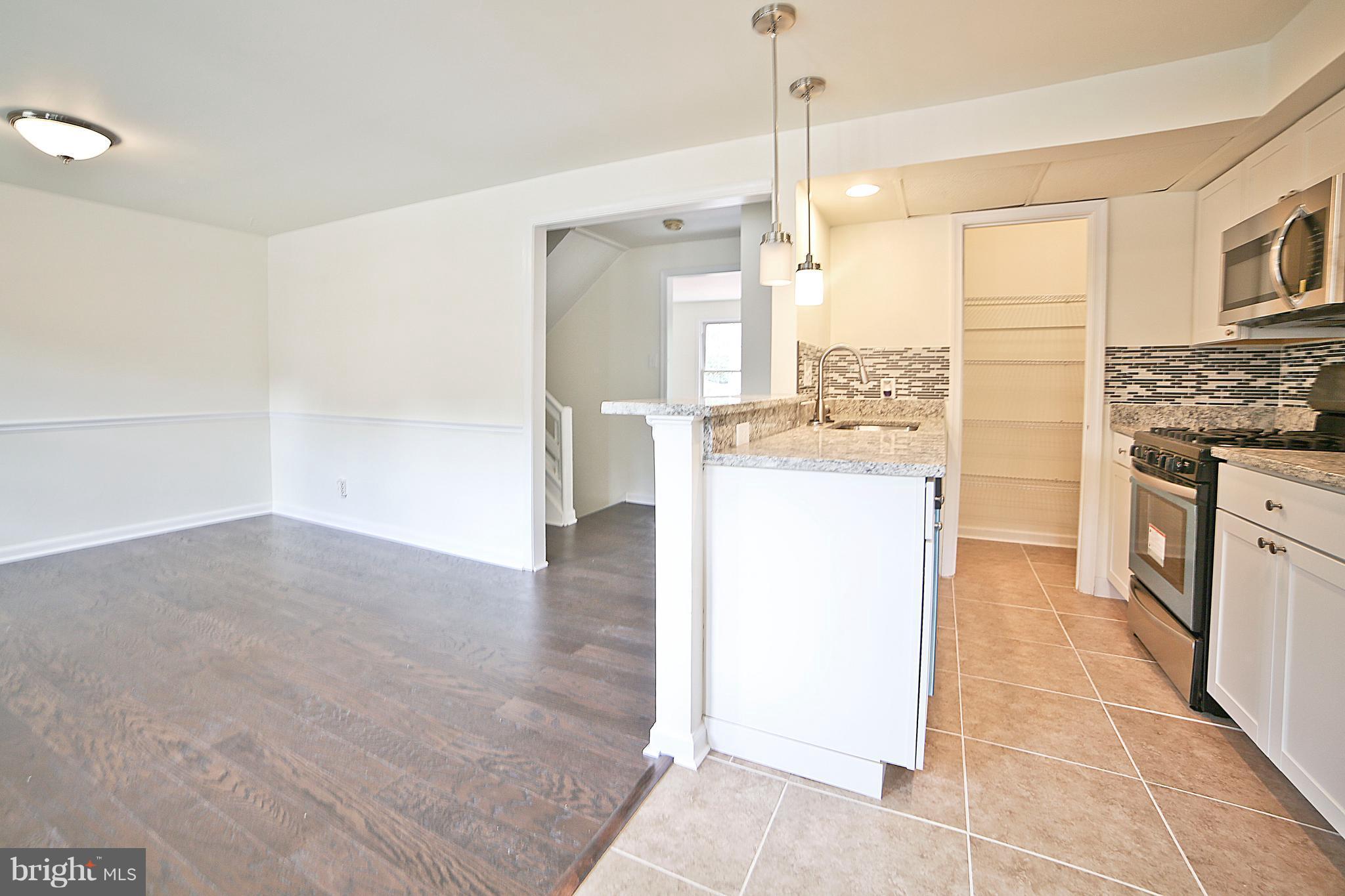 GREENWICH HILL - Residential