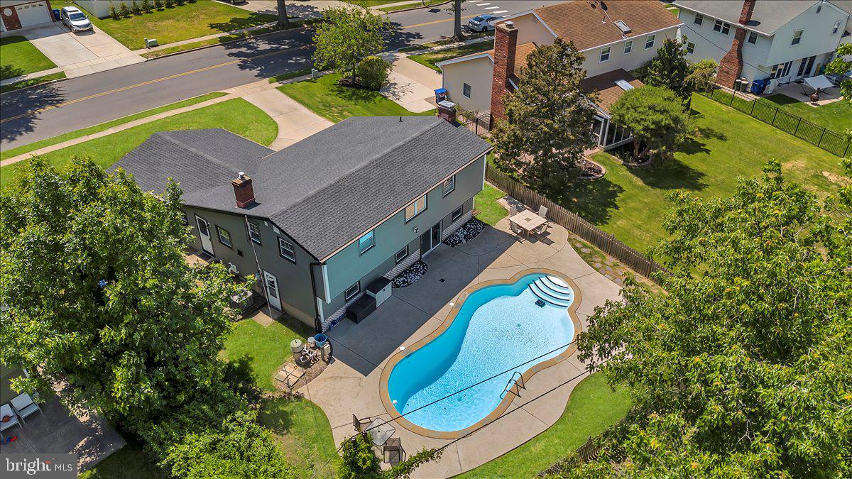 177 RAMBLEWOOD PARKWAY