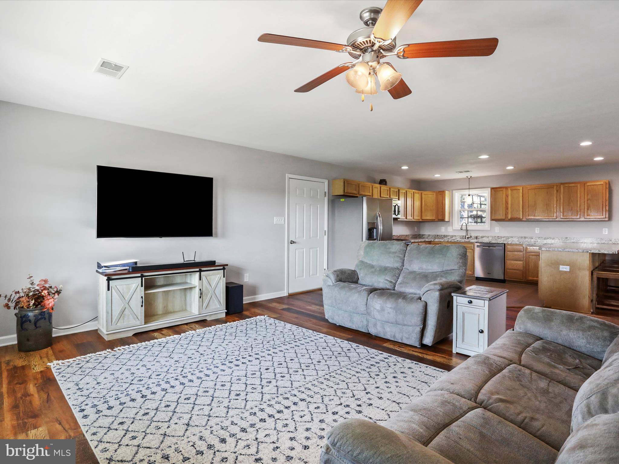 229 FROGTOWN LANE
