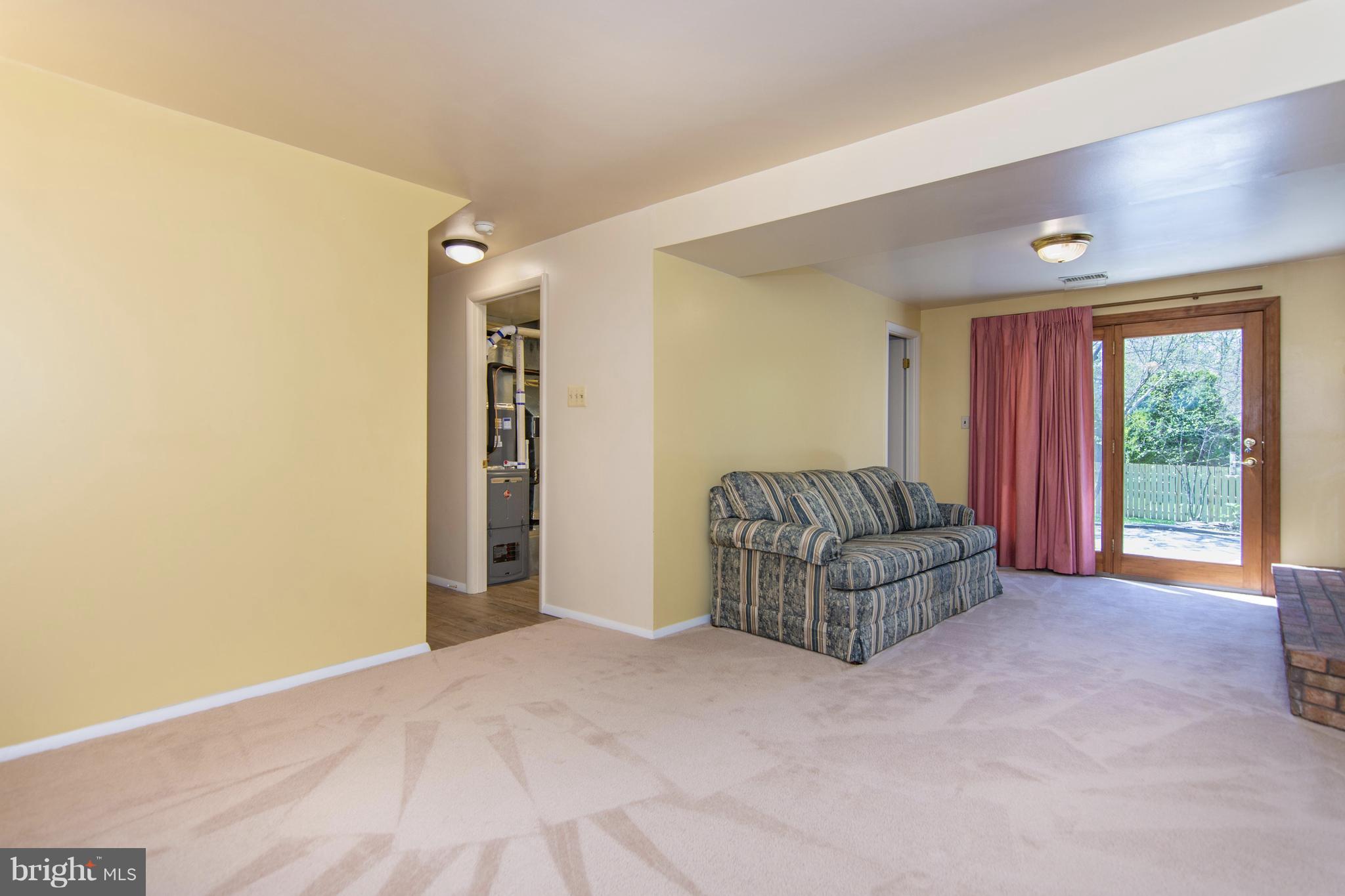 CROFTON MEADOWS - Residential