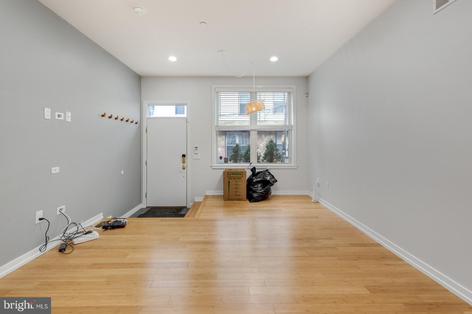 POINT BREEZE - Residential Lease