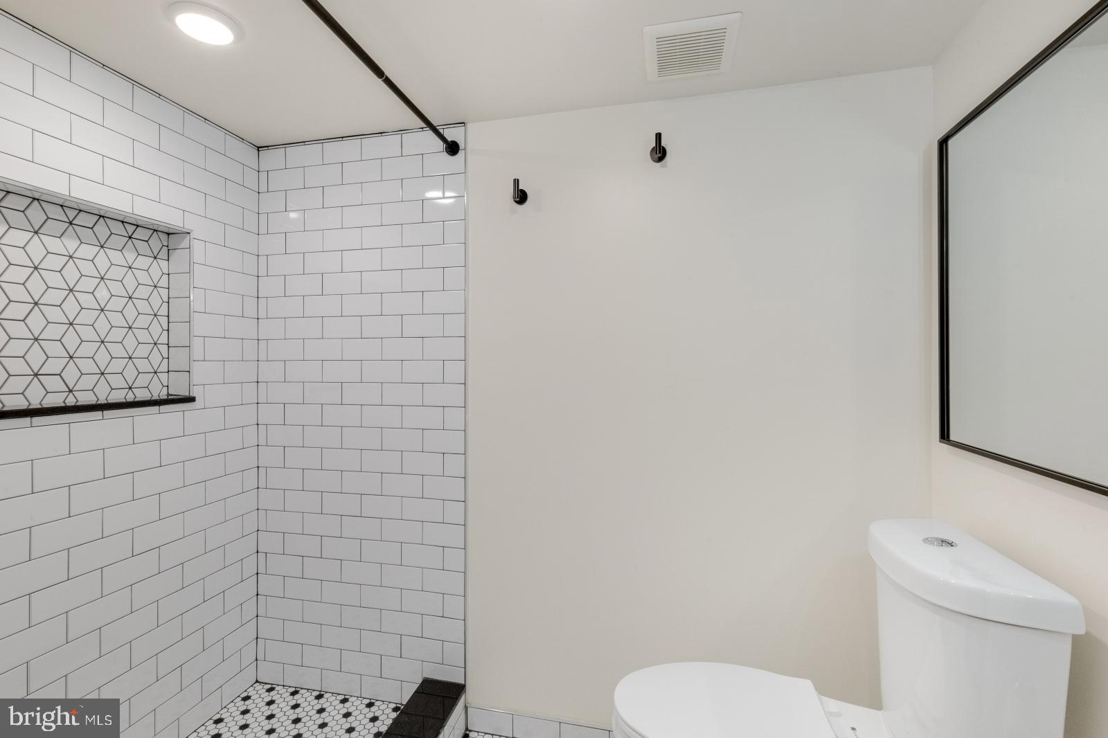 POINT BREEZE - Residential Lease