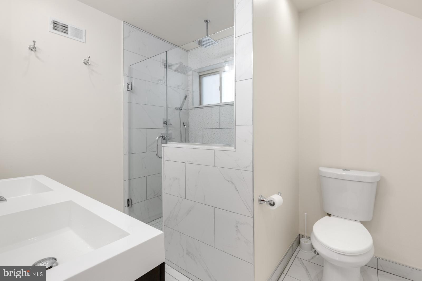 POINT BREEZE - Residential Lease