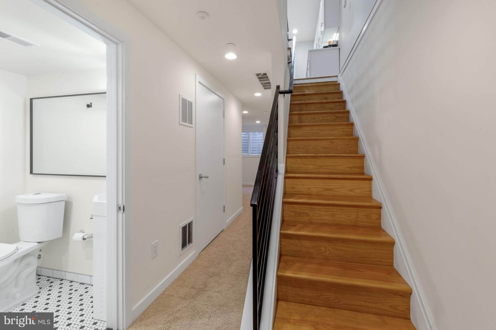 POINT BREEZE - Residential Lease