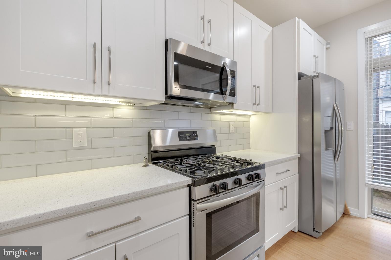 POINT BREEZE - Residential Lease