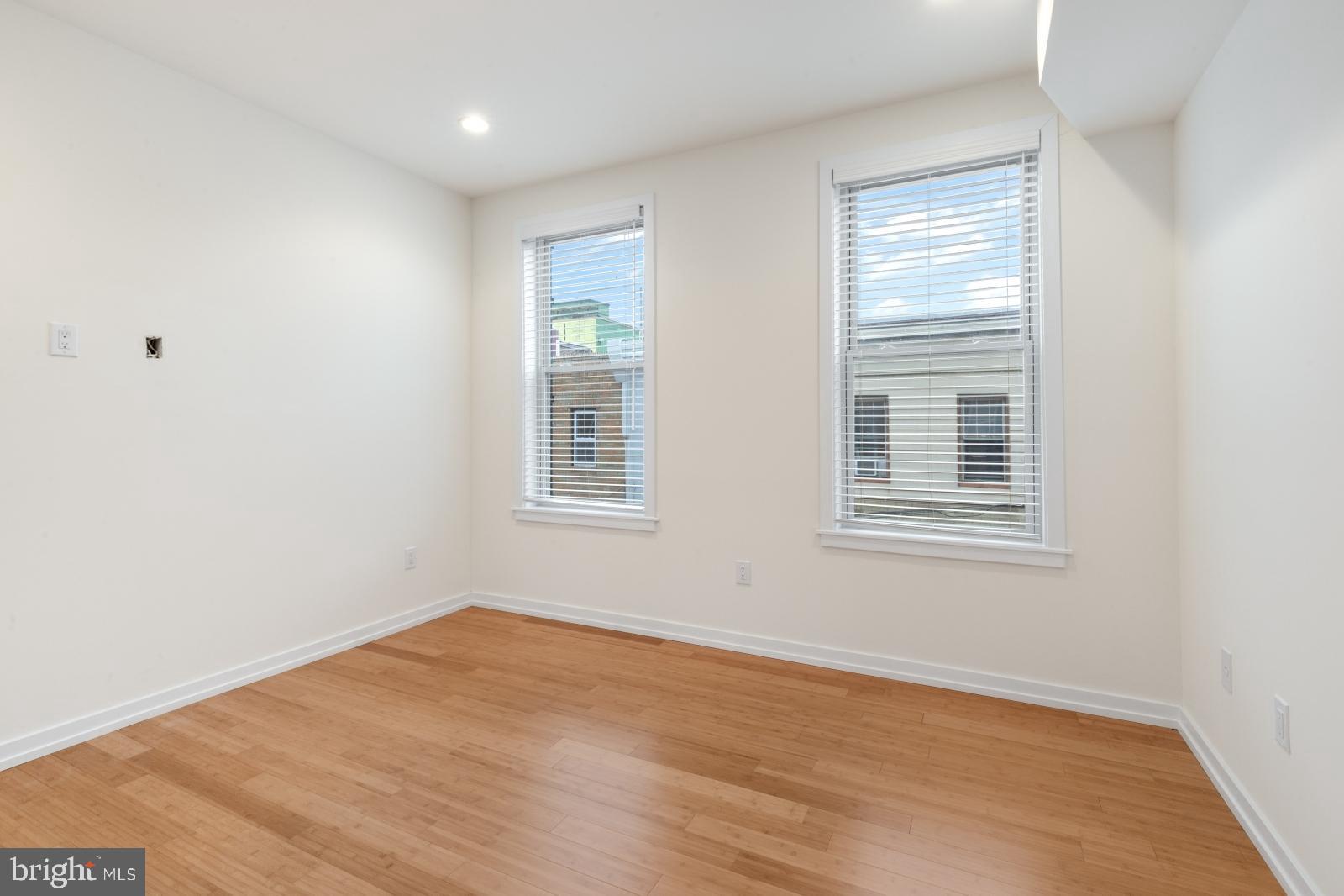 POINT BREEZE - Residential Lease