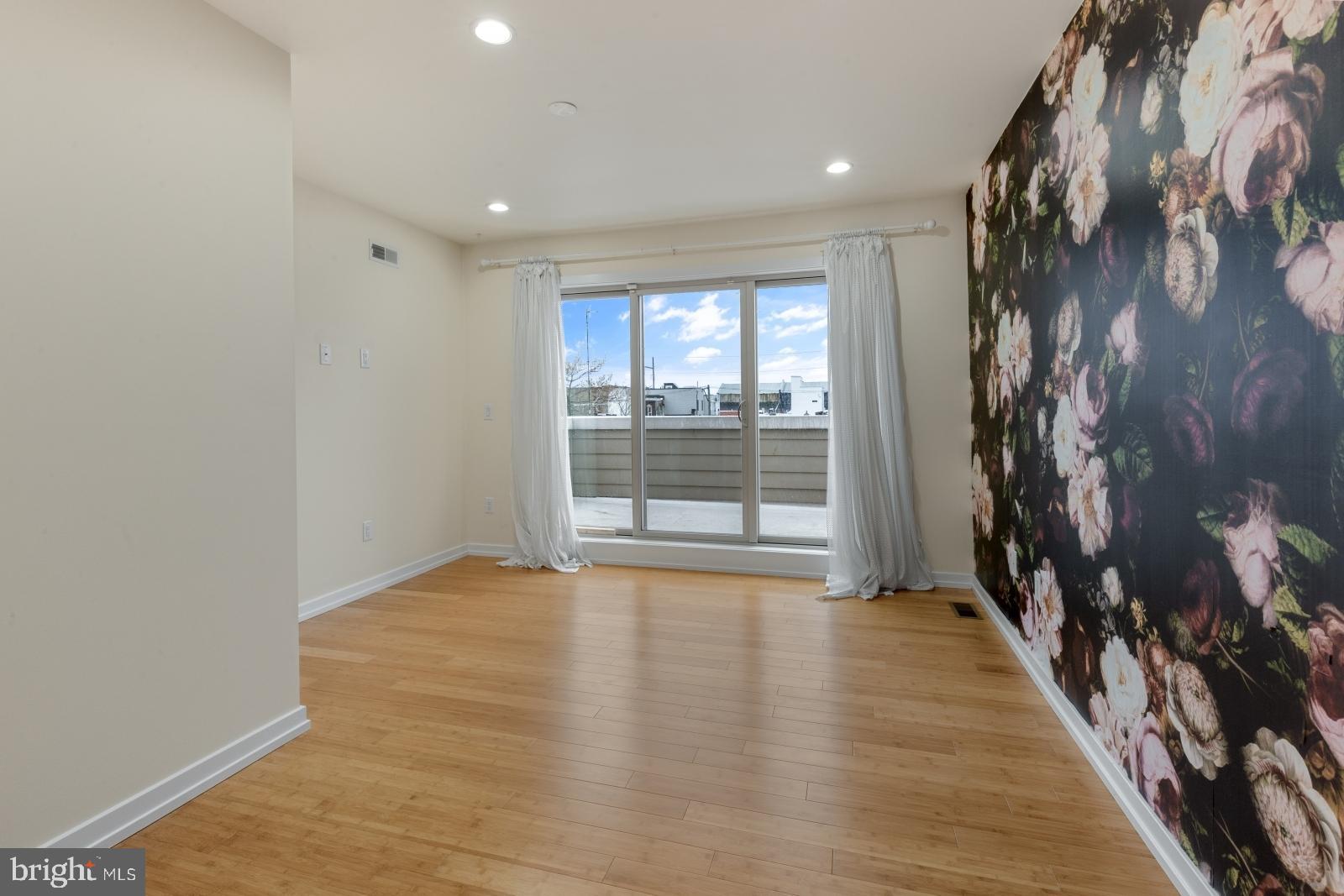 POINT BREEZE - Residential Lease