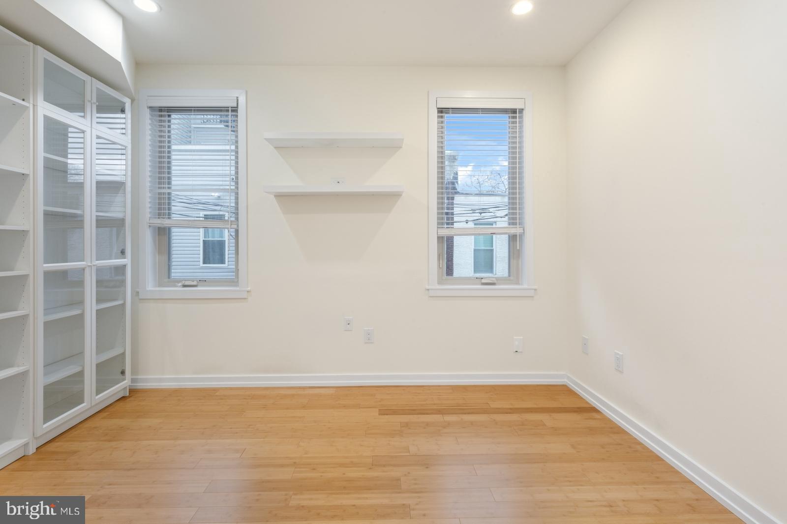 POINT BREEZE - Residential Lease