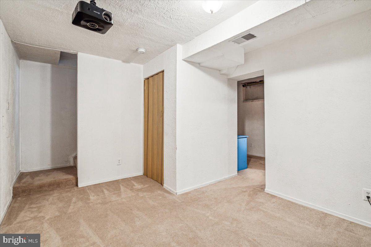 THURMONT WEST - Residential