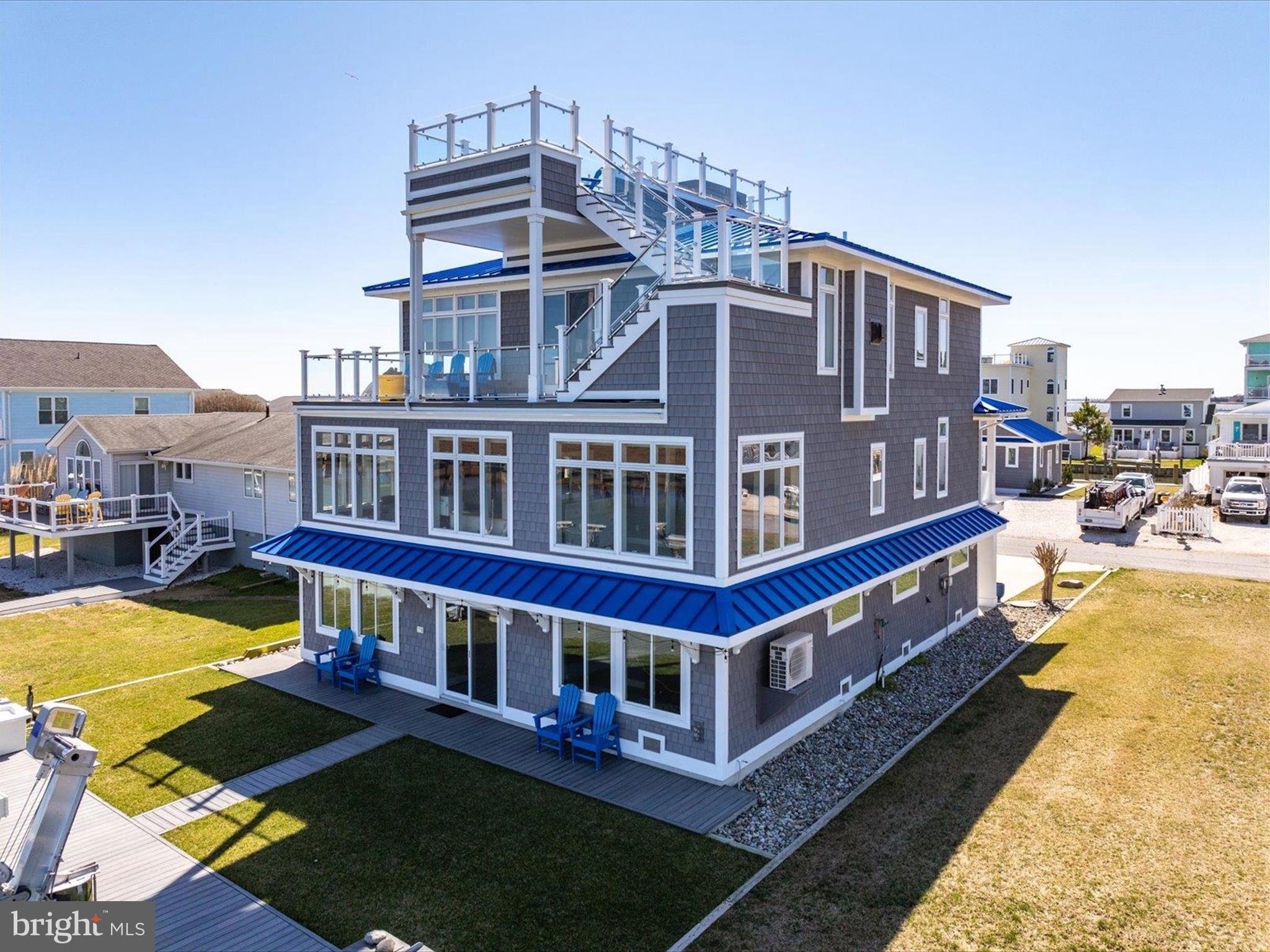 SNUG HARBOR - Residential