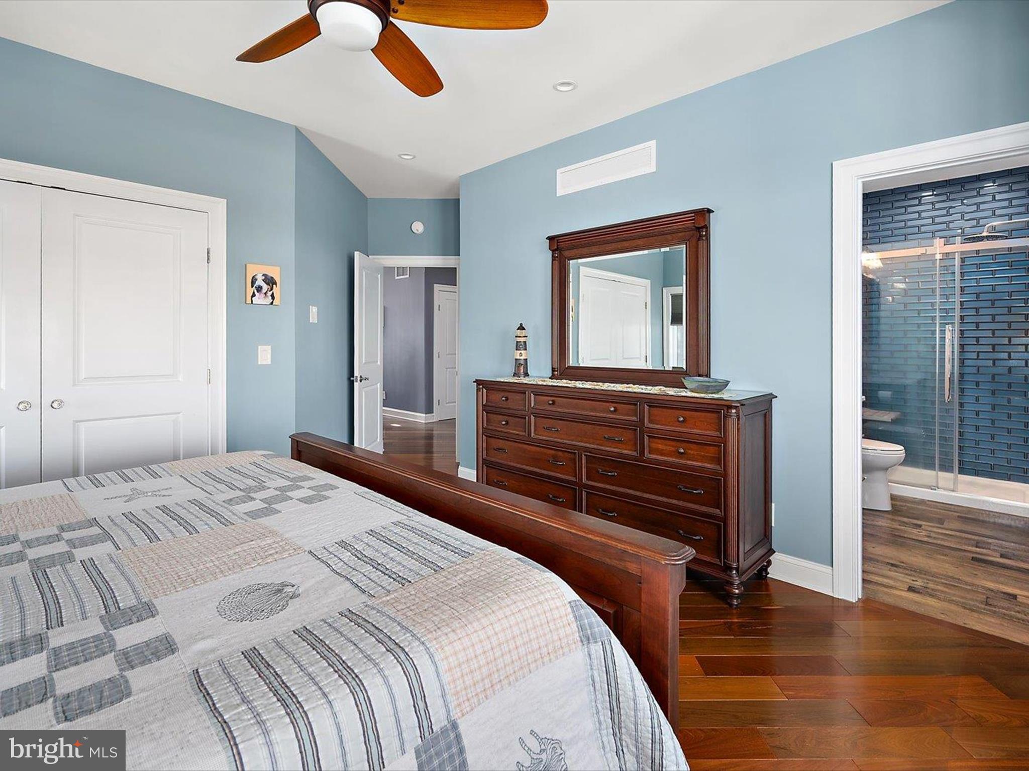 SNUG HARBOR - Residential